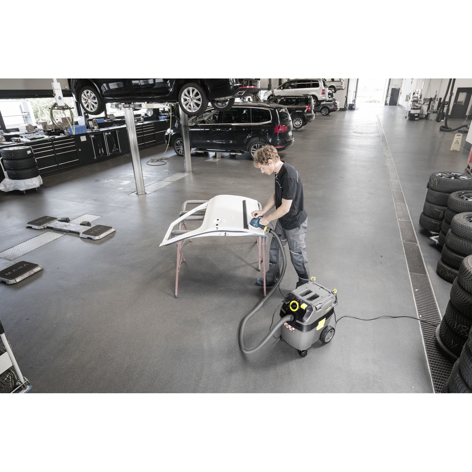 Aspirator umed-uscat KARCHER, 1380 W, capacitate 30 L, debit aer 74 l/s, 254 mbar, Gri