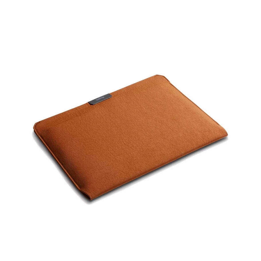 Etui pentru laptop Bellroy Laptop Sleeve 16, design ecologic, impermeabil, culoare bronz, dimensiune 16"