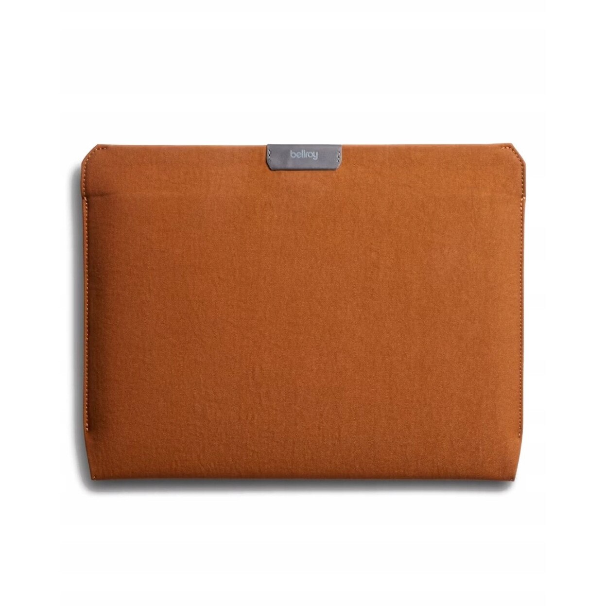 Etui pentru laptop Bellroy Laptop Sleeve 16, design ecologic, impermeabil, culoare bronz, dimensiune 16"