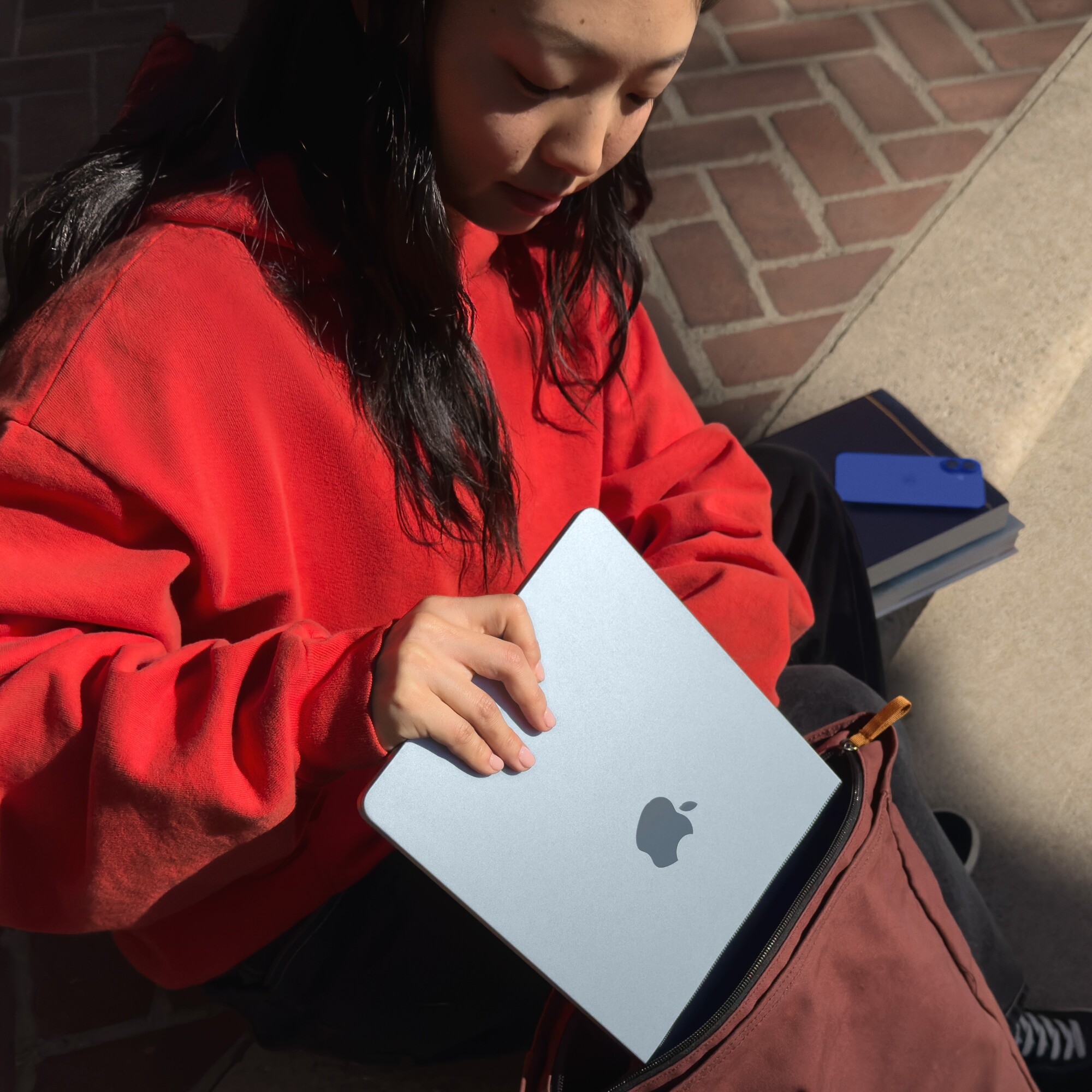 Laptop Apple MacBook Air Z1H9000BM, 13.6 inch 2560 x 1664, Apple M4 10-Core 10 C / 10 T, 32 GB RAM, 1 TB SSD, Apple 10-core GPU, Mac OS, Sky Blue