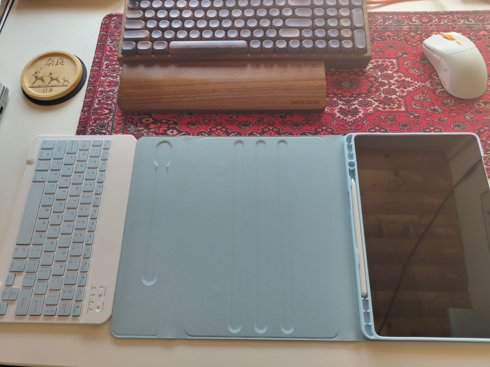 Husa cu tastatura, XGSM, Compatibil Samsung Galaxy Tab S9 FE, Slot pentru stilou din piele, Albastru