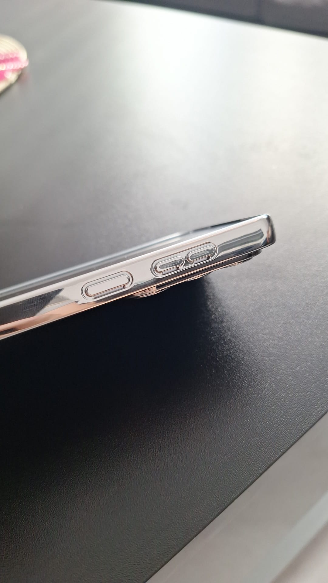 Husa pentru Samsung Galaxy S26 Plus DaDen MagSafe Luxury Antisoc, Transparenta cu Margini Albastre, Slim