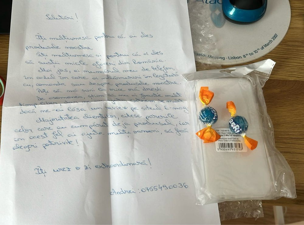 Husa protectie Mat-Tech compatibila cu iPhone 13 Mini, Protectie camera, Colturi anti-drop, Decupaje Precise, Rezistenta la impact, Margini ridicate pentru protectia ecranului, Transparenta