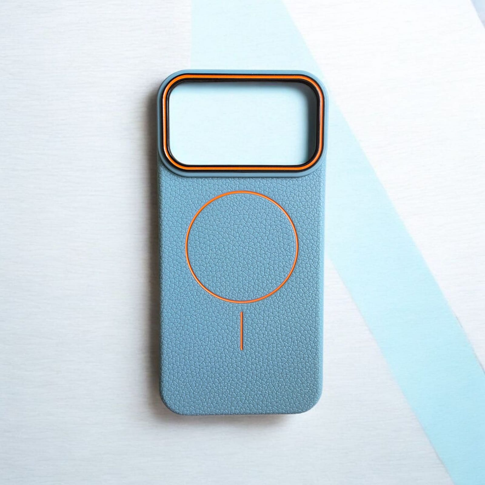 Husă magnetică Case pentru iPhone 17 Pro Max, TPU cu textură imitație piele, albastru deschis, margini ridicate
