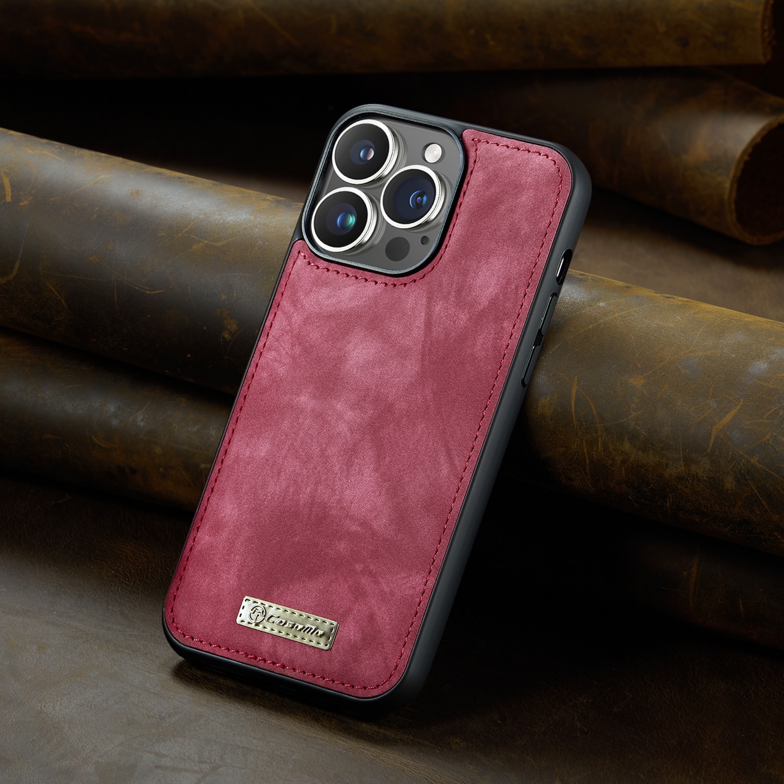 Husa pentru iPhone 15 Pro Max, CaseMe, piele portofel 2 in 1, multifunctionala, back cover detasabil, curelusa mana, inchidere magnetica, stand, buzunare carduri, bani, casti, chei, Rosu