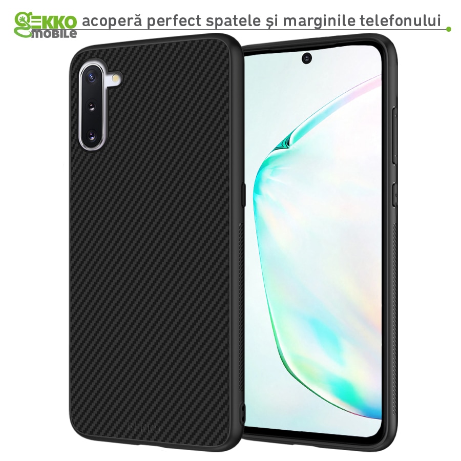 Husa Carbon Skin pentru Samsung Galaxy Note 10 - Silicon, ultraslim, fibra sintetica, suprafata mata - Gekko Mobile®