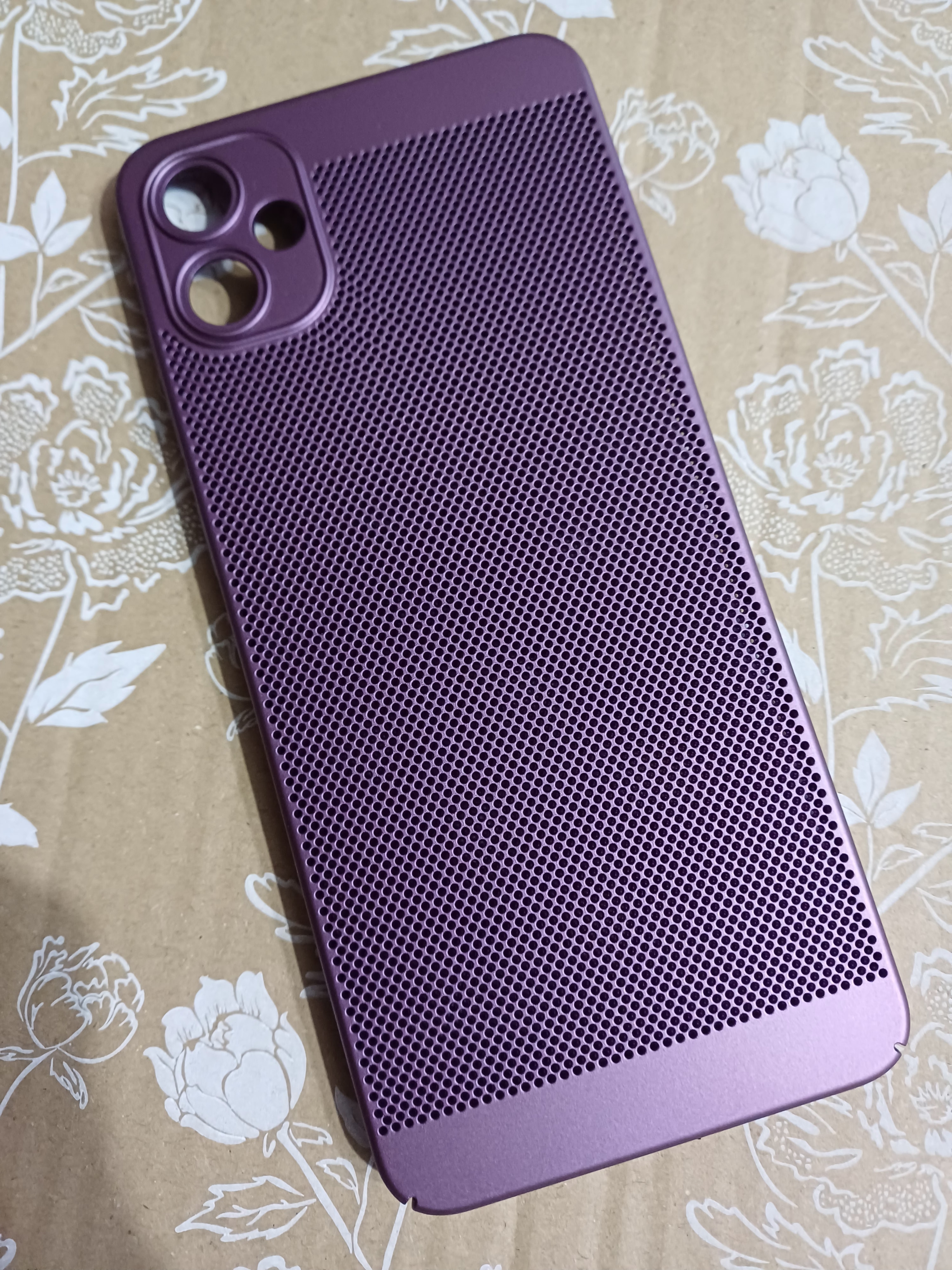 Husa de protectie Premium Soft Touch cu inchidere magnetica pentru Samsung Galaxy A05, visiniu