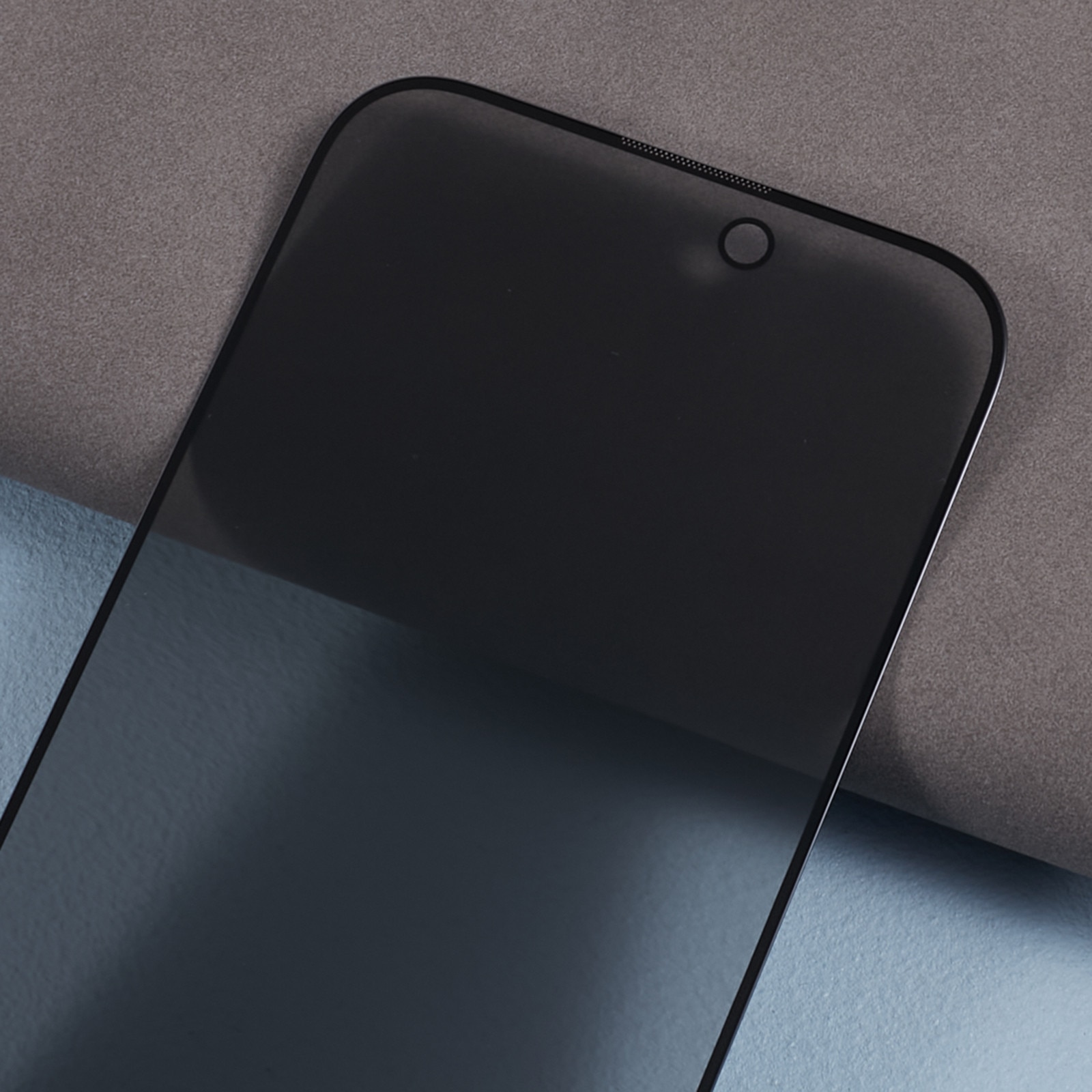 Folie protectie de sticlă Privacy pentru iPhone 17, Efect de întunecare, Transparent/Negru