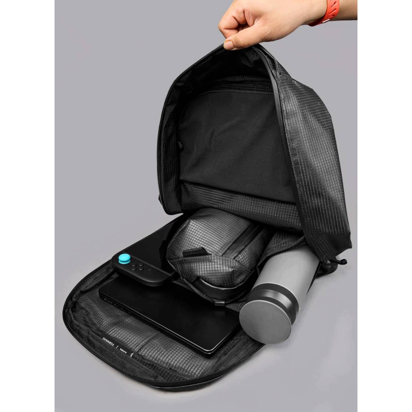 Rucsac laptop Alpaka Momentum 22l negru rezistent impermeabil