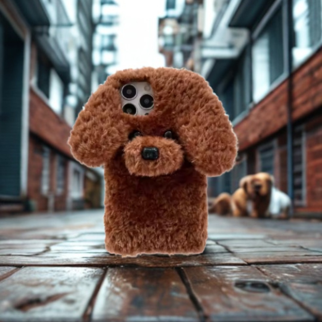 Husa de protectie pentru iPhone 15 Teddy Pup – Pufos, Moale & Super Dragalas, culoare :Maro chic