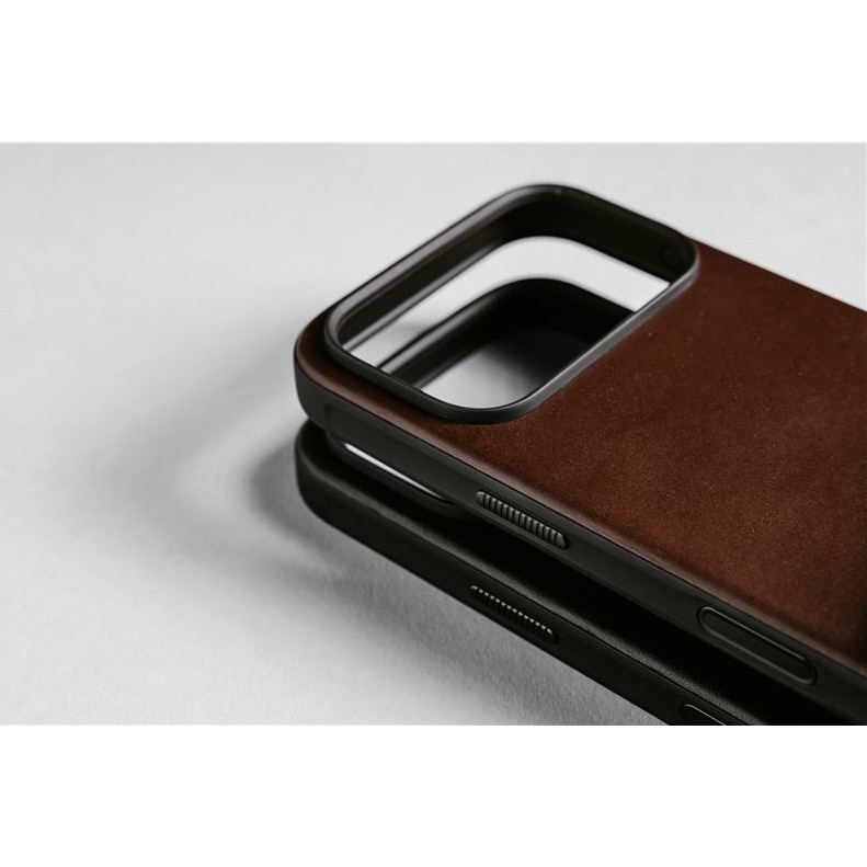 Husa din piele naturala Nomad Modern Leather Horween Rustic Brown compatibila cu iPhone 17 Pro Max, Maro