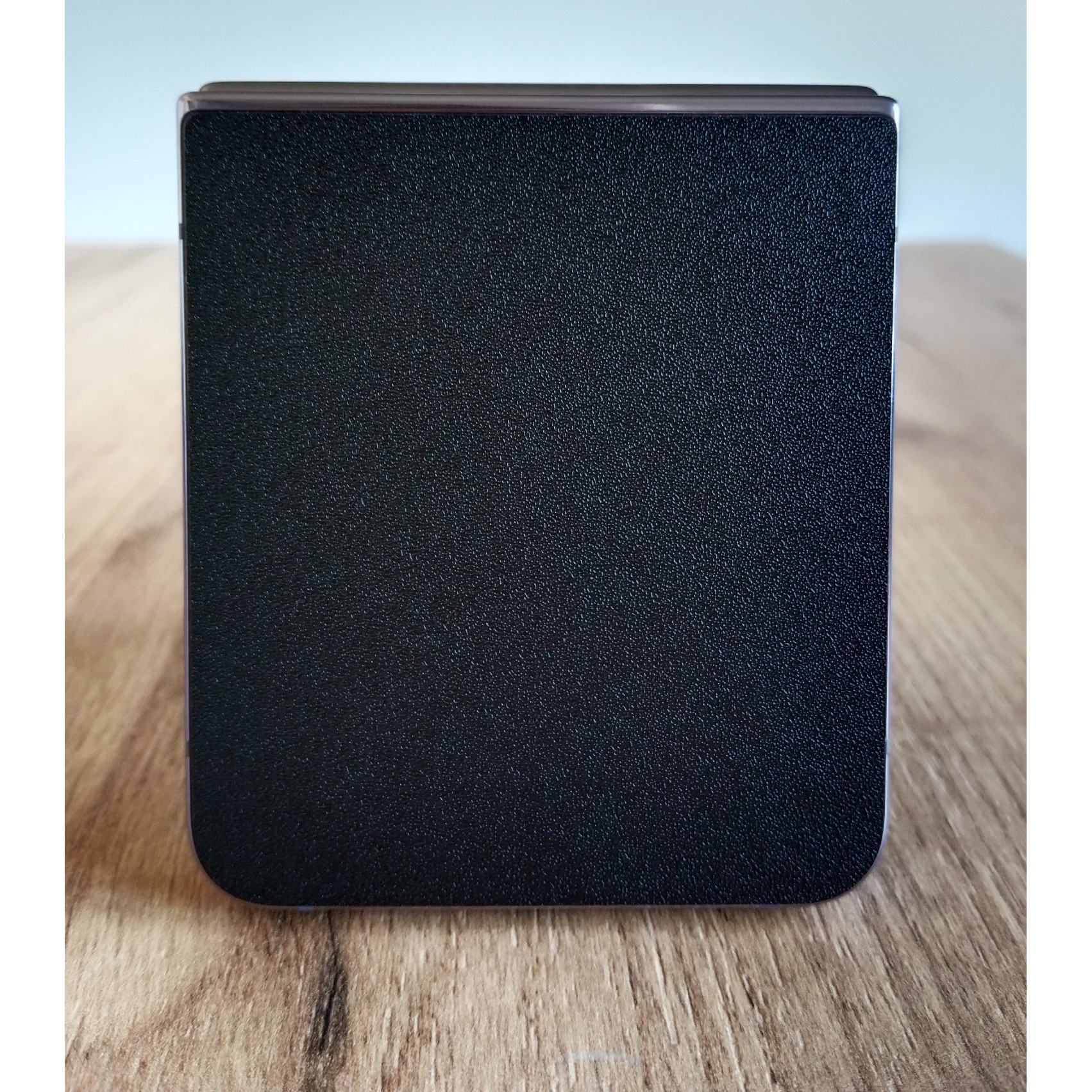 Folie de protectie pentru Xiaomi 15 – apgo Skins, anti-zgarieturi, autocolant pentru spate si laturi Negru mat