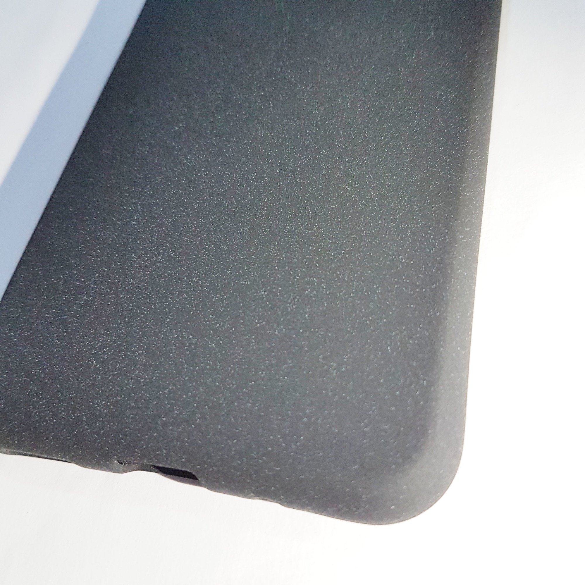 Husa Spate Antialunecare pentru Xiaomi Redmi 8a, Rugged Negru Sablat