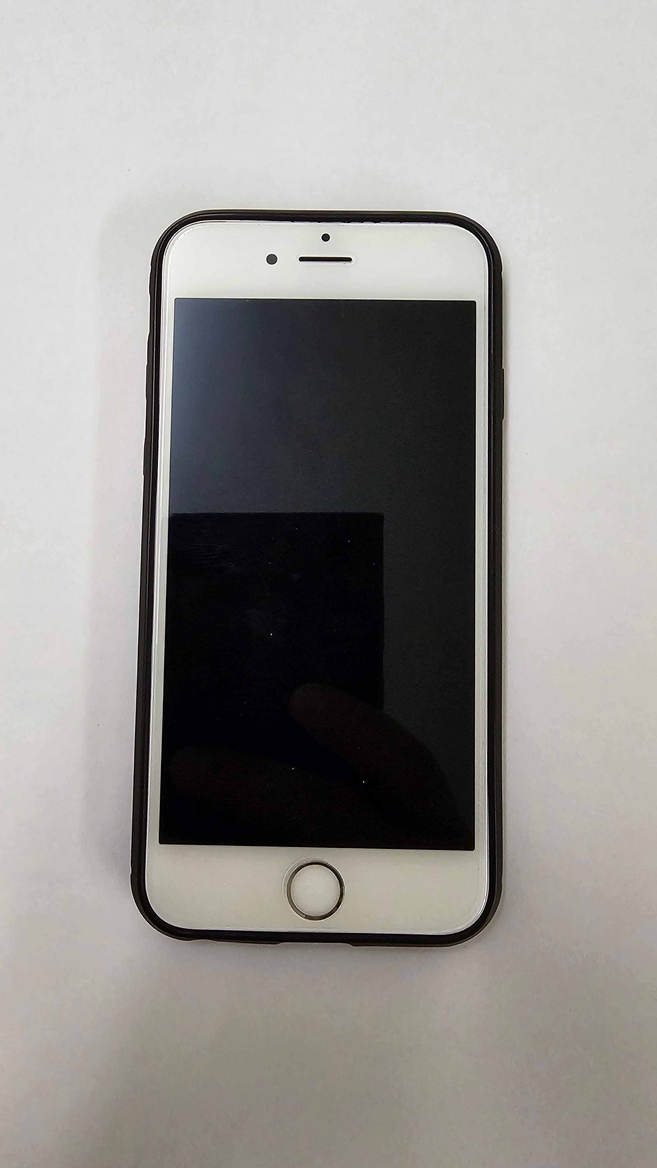 Husa protectie Mat-Tech compatibila cu iPhone 6 / 6s, Anti-soc, 2MM, Decupaje Precise, Rezistenta la impact, Margini ridicate pentru protectia ecranului, Transparenta