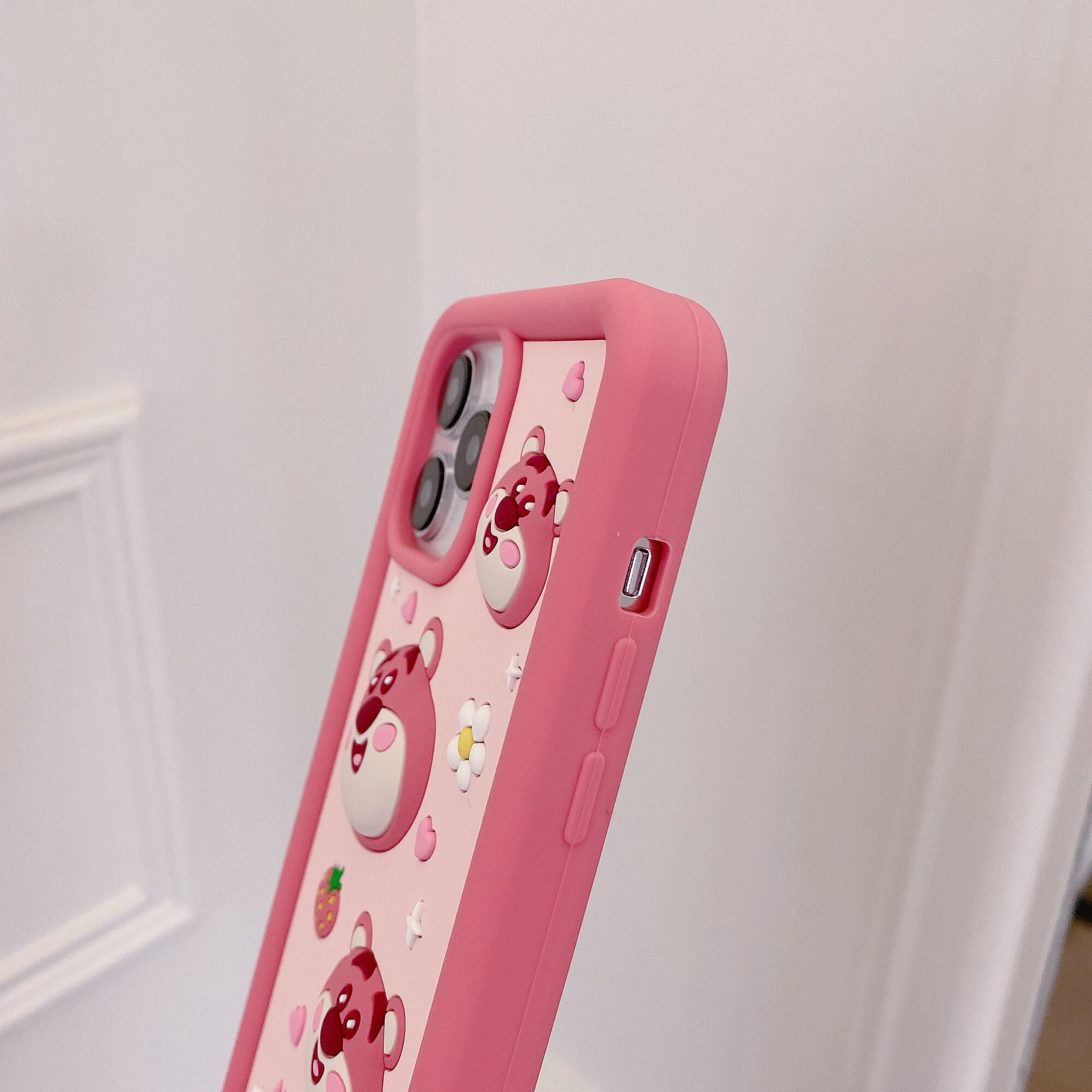 Husa de telefon draguta Lotso 3D cu capsuni, compatibila cu iPhone 13 Pro