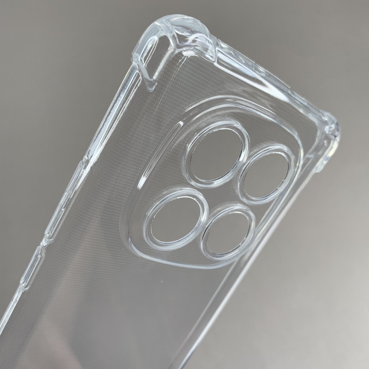 Husa protectie Mat-Tech compatibila cu Xiaomi Redmi Note 15 Pro Plus Margini ridicare camera, Colturi anti-soc, Decupaje Precise, Rezistenta la impact, Transparenta