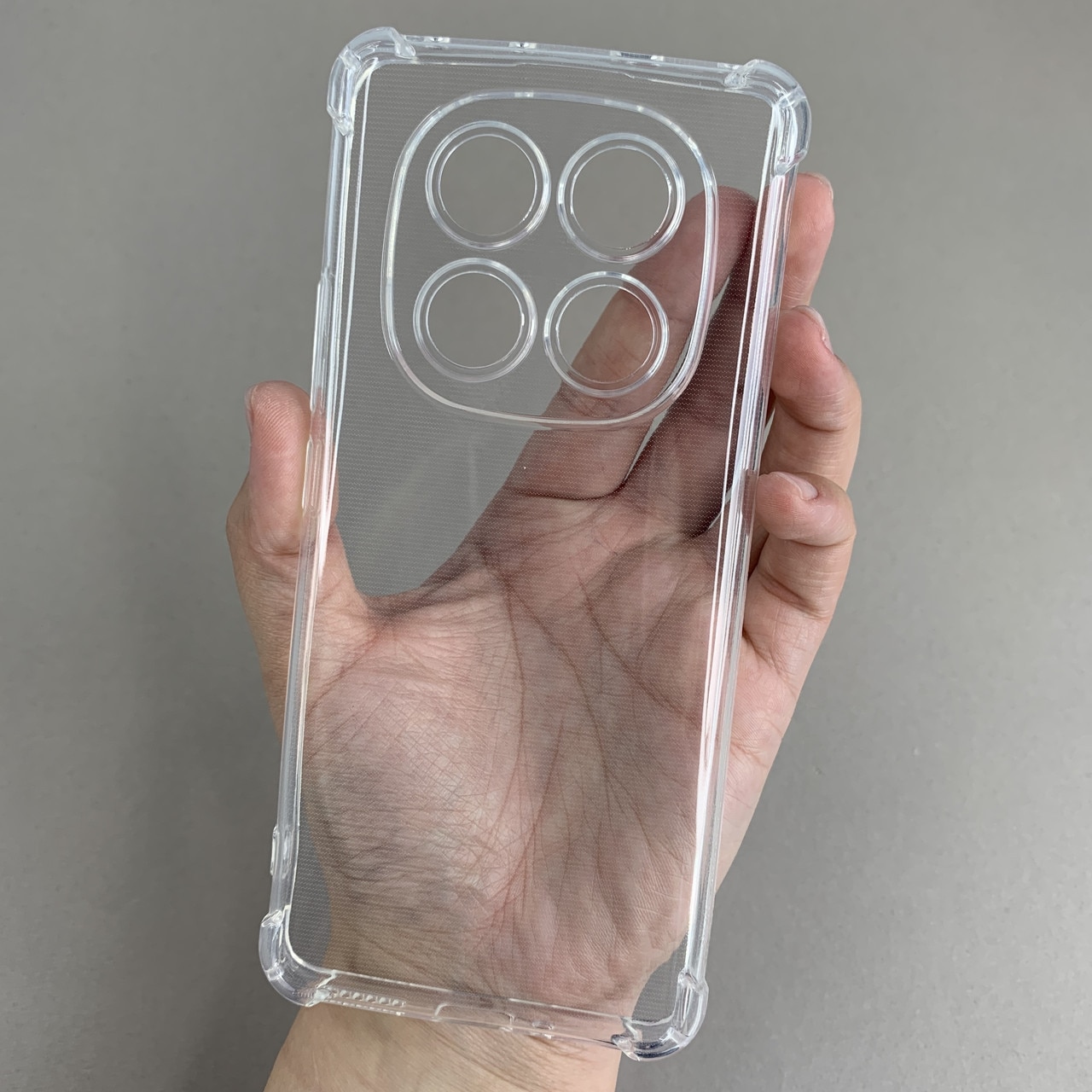 Husa protectie Mat-Tech compatibila cu Xiaomi Redmi Note 15 Pro Plus Margini ridicare camera, Colturi anti-soc, Decupaje Precise, Rezistenta la impact, Transparenta