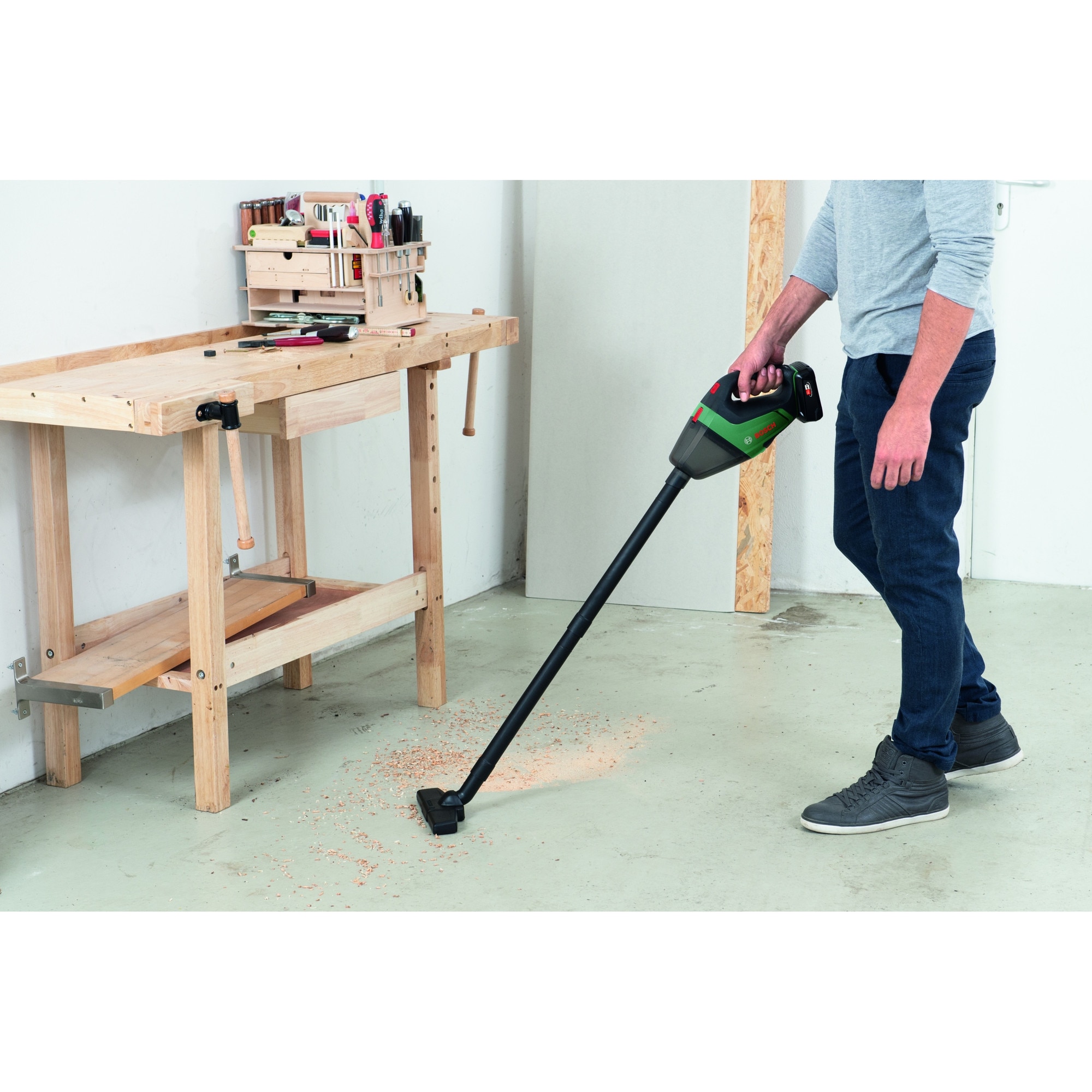 Aspirator Bosch UniversalVac, fara fir, 18V, 0.5l, 1.3kg