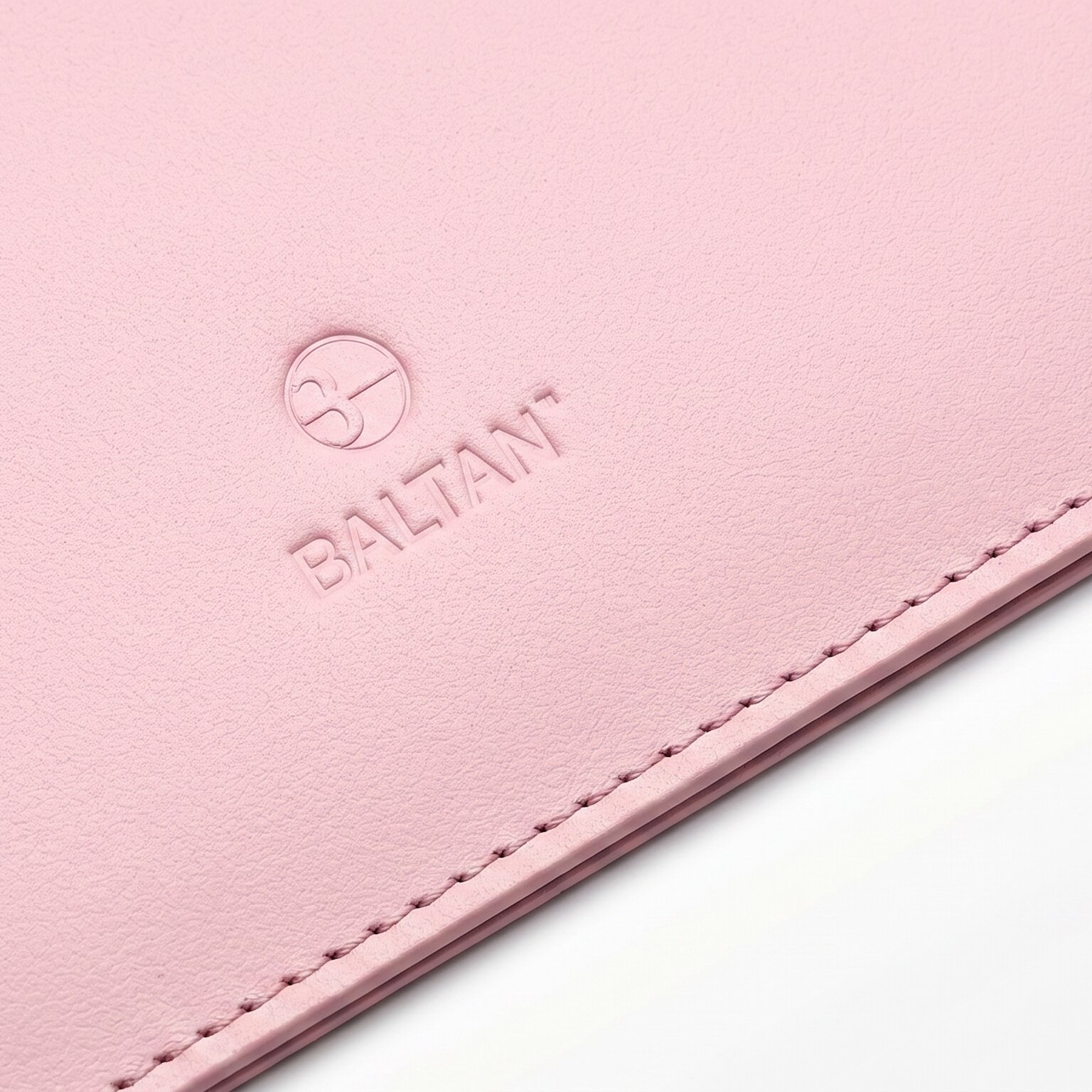 Husa pentru MacBook AIr 15 M2 M3 M4 M5 Baltan Sleeve 15 inch din piele naturala premium rezistenta la apa, roz, nude rose