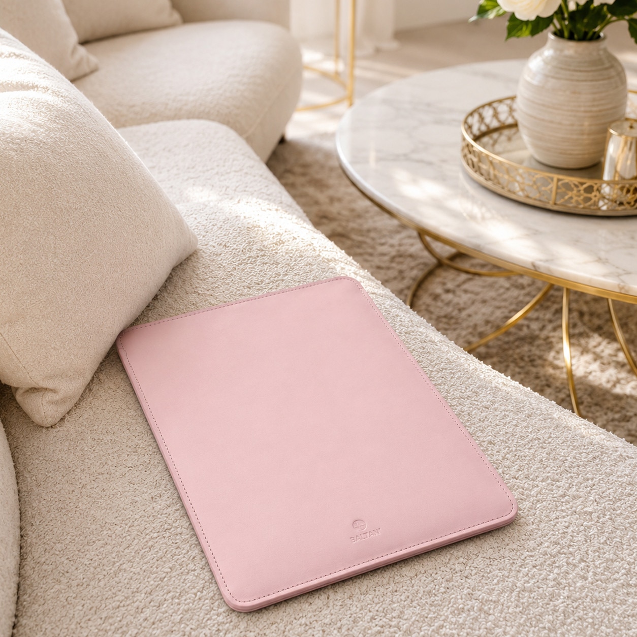 Husa pentru MacBook AIr 15 M2 M3 M4 M5 Baltan Sleeve 15 inch din piele naturala premium rezistenta la apa, roz, nude rose