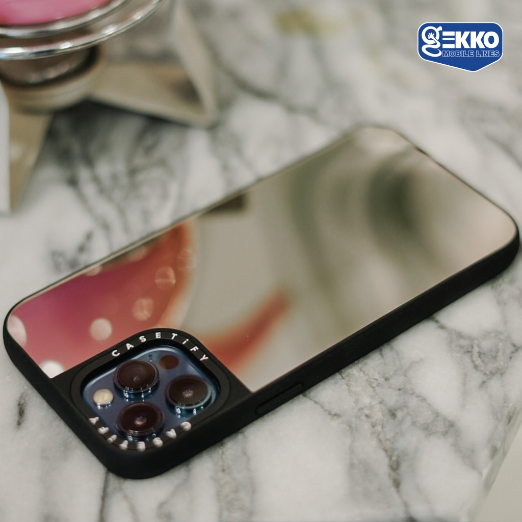 Husa pentru iPhone 12 Pro Max - Mirror, reflect, Ultra Impact, margini din silicon - Gekko Mobile
