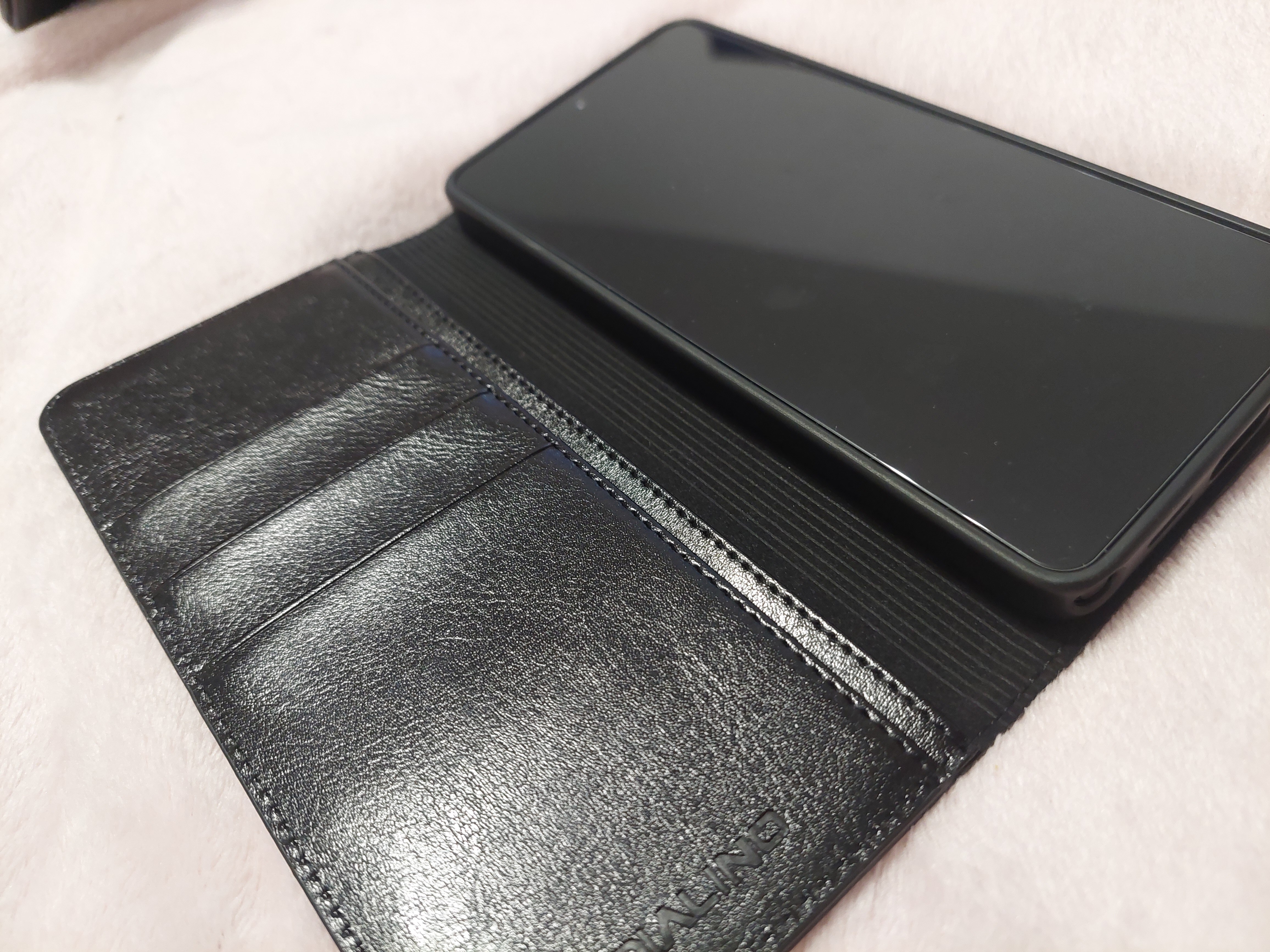 Husa pentru Samsung Galaxy S26 Ultra – piele naturala fina, tip carte, sloturi carduri si bani, functie stand, Qialino Classic Wallet, Maro - Espresso Brown
