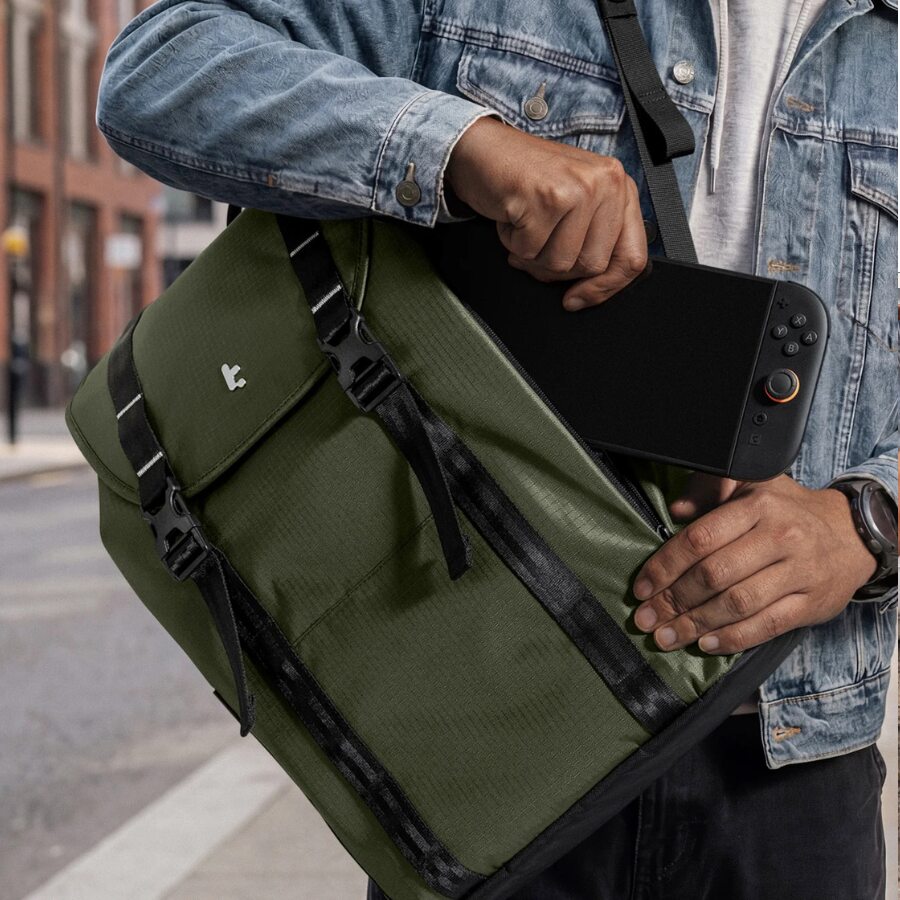Rucsac pentru calatorii Tomtoc VintPack TA1 Liteway compatibil cu laptopuri de pana la 16 inch, 45 × 30 × 15 cm, Capacitate 22L, Verde