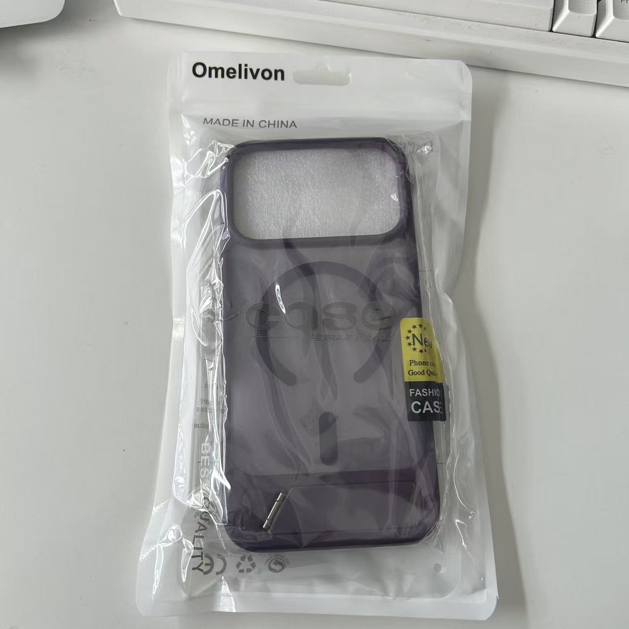 Husa de protectie pentru iPhone 17 Pro Max / iPhone 18 Pro Max, Omelivon, MagSafe, cu Suport ajustabil, Margini ridicate pentru protectia ecranului, Anti-Soc, Decupaje Precise, Incarcare Wireless, Spate Semitransparent, Violet inchis