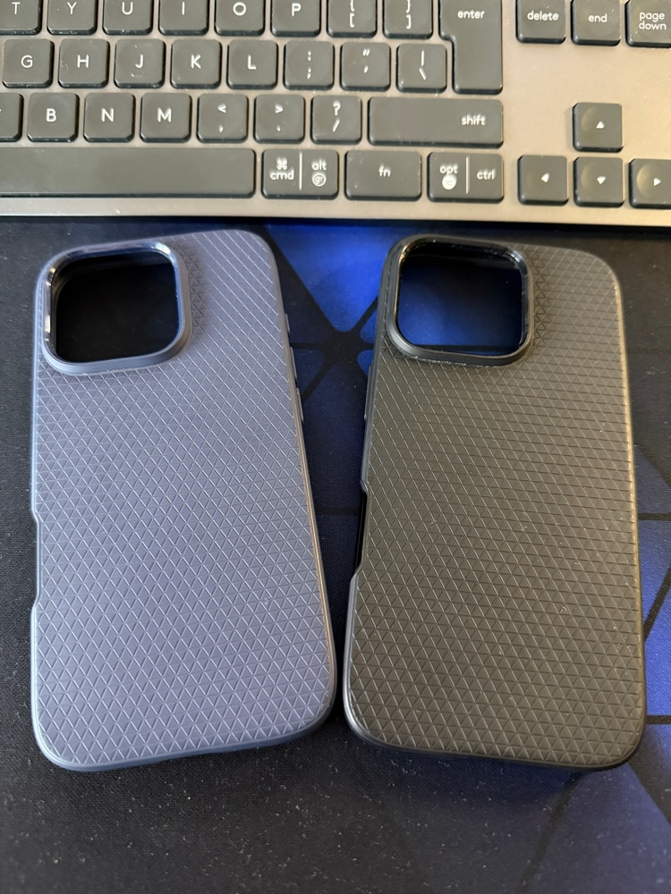Carcasa Spigen Liquid Air compatibila cu iPhone 16 Pro Green