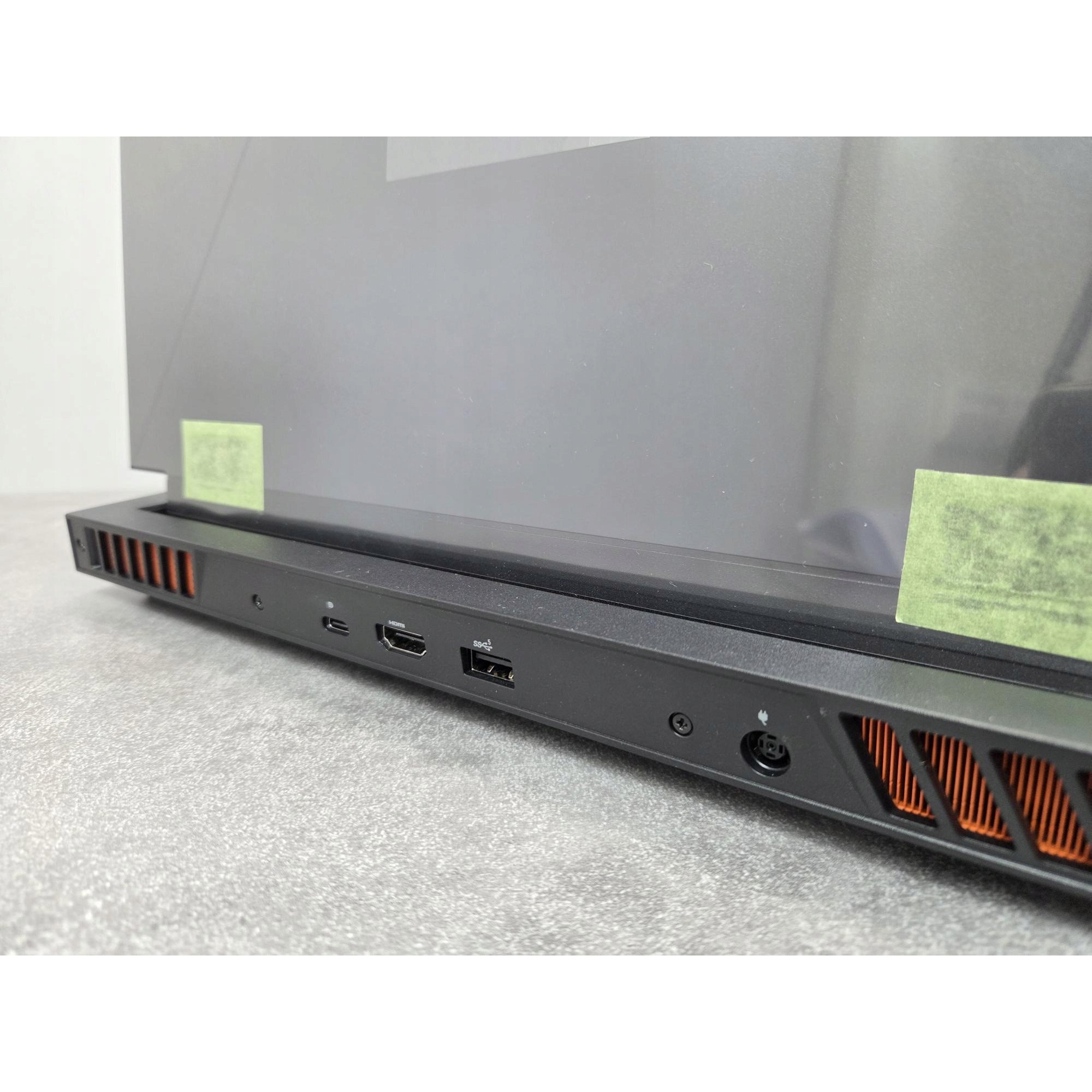 Laptop Dell G15 5535 (18971793817) Ryzen 5, 16GB DDR5, 512GB SSD, NVIDIA GeForce RTX 3050 6GB, ecran 15,6" FHD 120 Hz, Windows 11 Home, negru