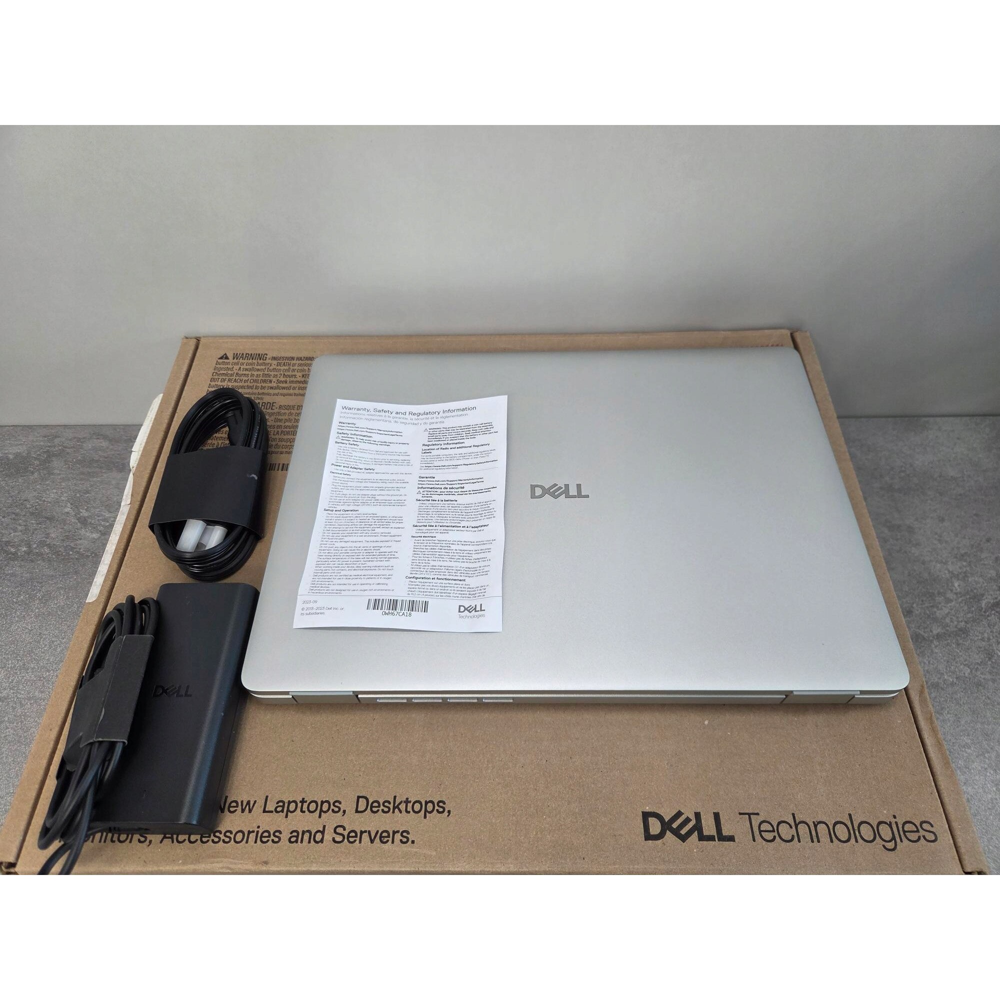 Laptop Dell Pro 14 PC14250 Ultra 7-265U, Intel Core Ultra 7 265U, 16GB DDR5 5600, 512GB SSD NVMe, ecran tactil 14" FHD+ (1920x1200) IPS 300 niti, Thunderbolt 4, Windows 11 Pro, argintiu
