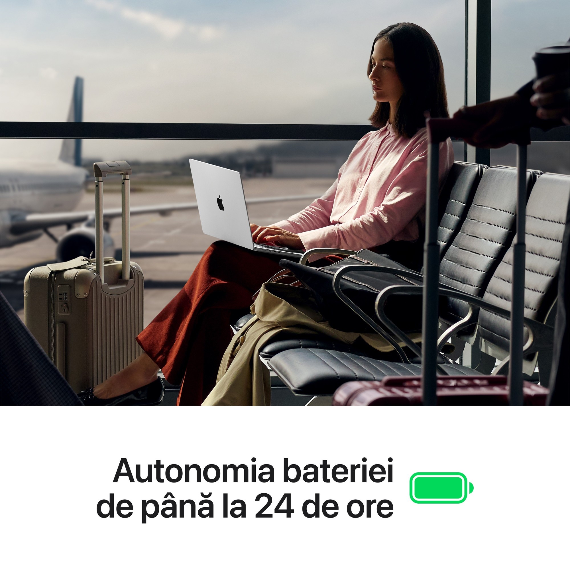 Laptop Apple MacBook Pro 14" cu procesor Apple M5, 10 nuclee CPU si 10 nuclee GPU, 16GB RAM, 512GB SSD, Space Black, Tastatura Internationala, Manual RO