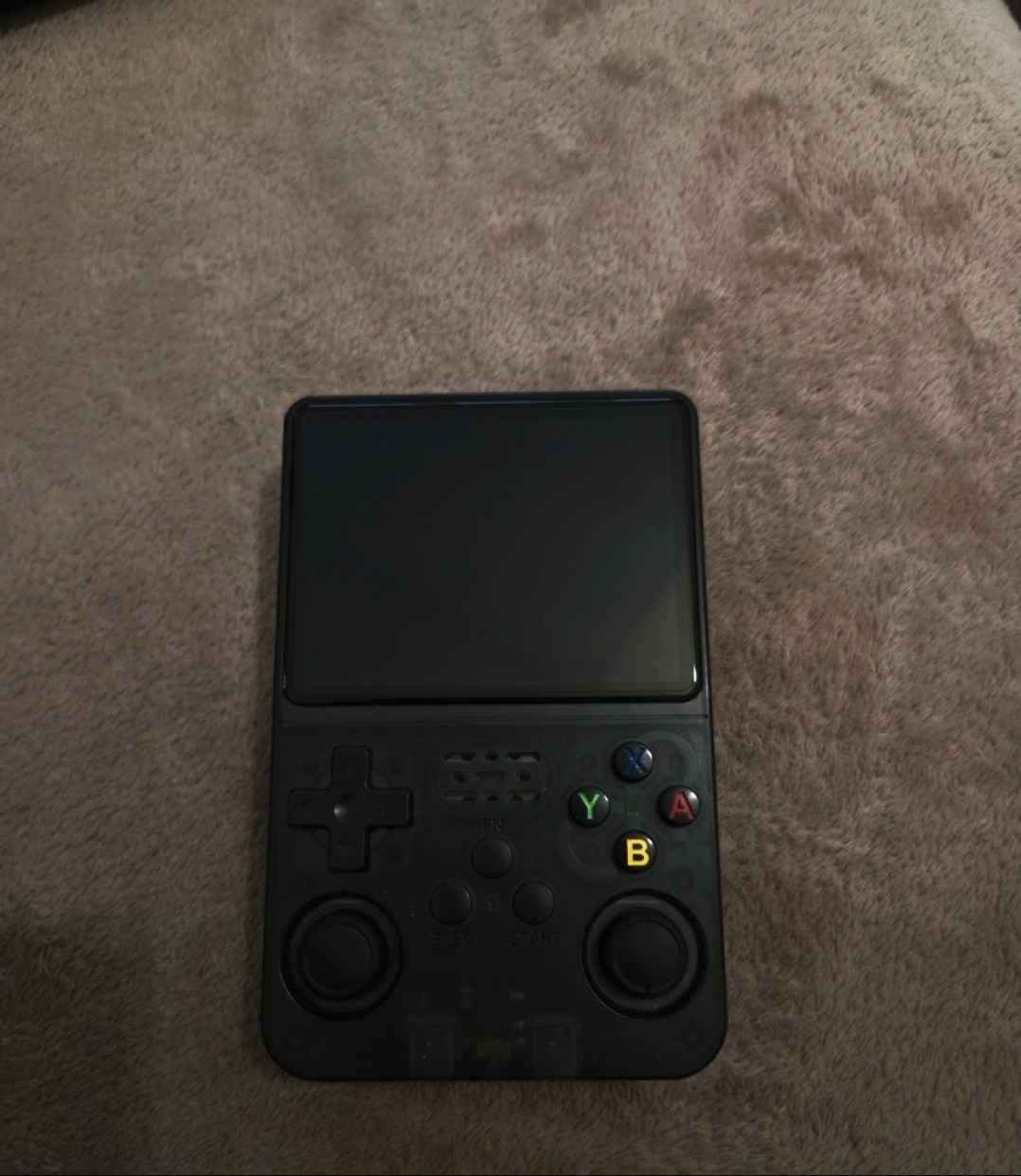 Consola retro portabila R36S 64GB cu jocuri, quad core Cortex-A53 1.5GHz, 1GB DDR3, IPS LCD 3.5" 640x480, 3200 mAh, alb