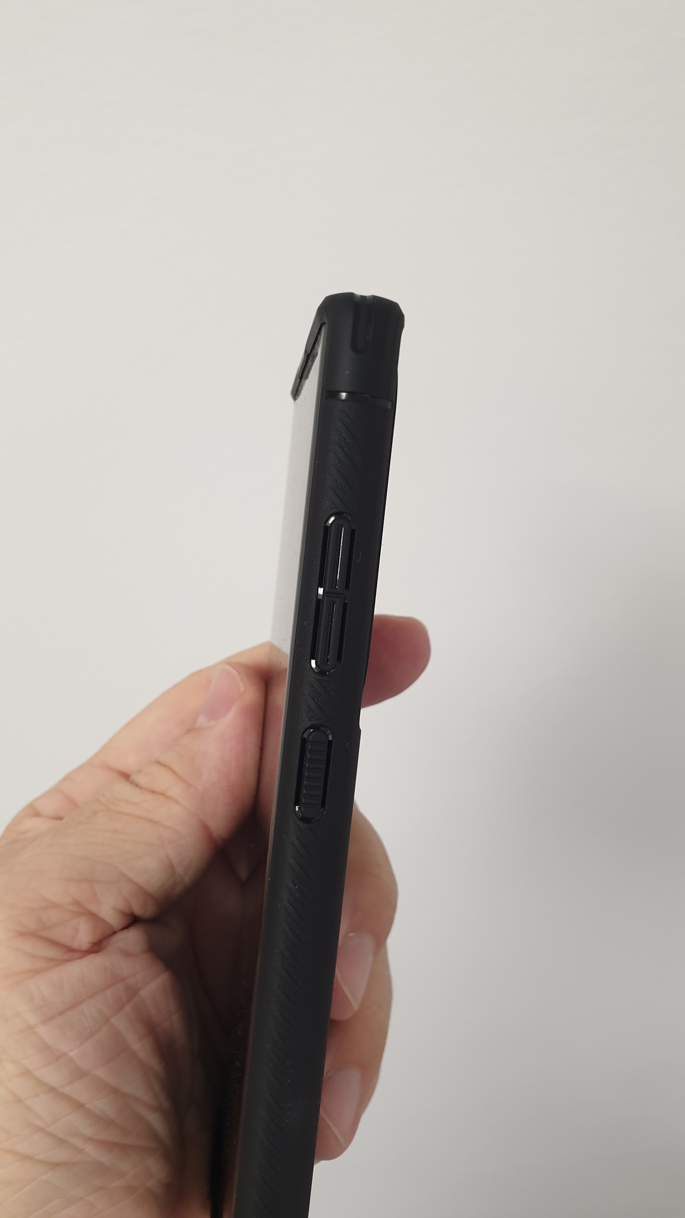 Husa Spate Spigen Rugged Armor Pentru Samsung Galaxy S25 FE, Materiale Premium, AntiShock, Negru
