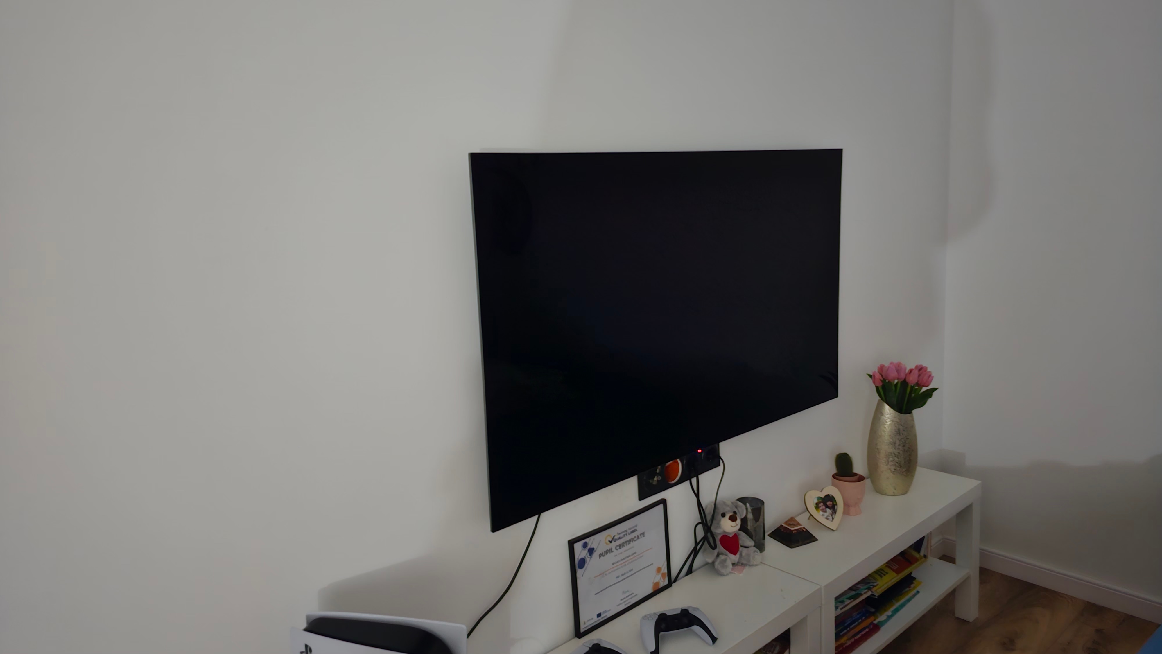 Televizor TCL QD-MiniLed 65C8K, 164 cm, Smart Google TV, 4K Ultra HD, 100Hz, Sunet Bang & Olufsen, Clasa D (Model 2025)