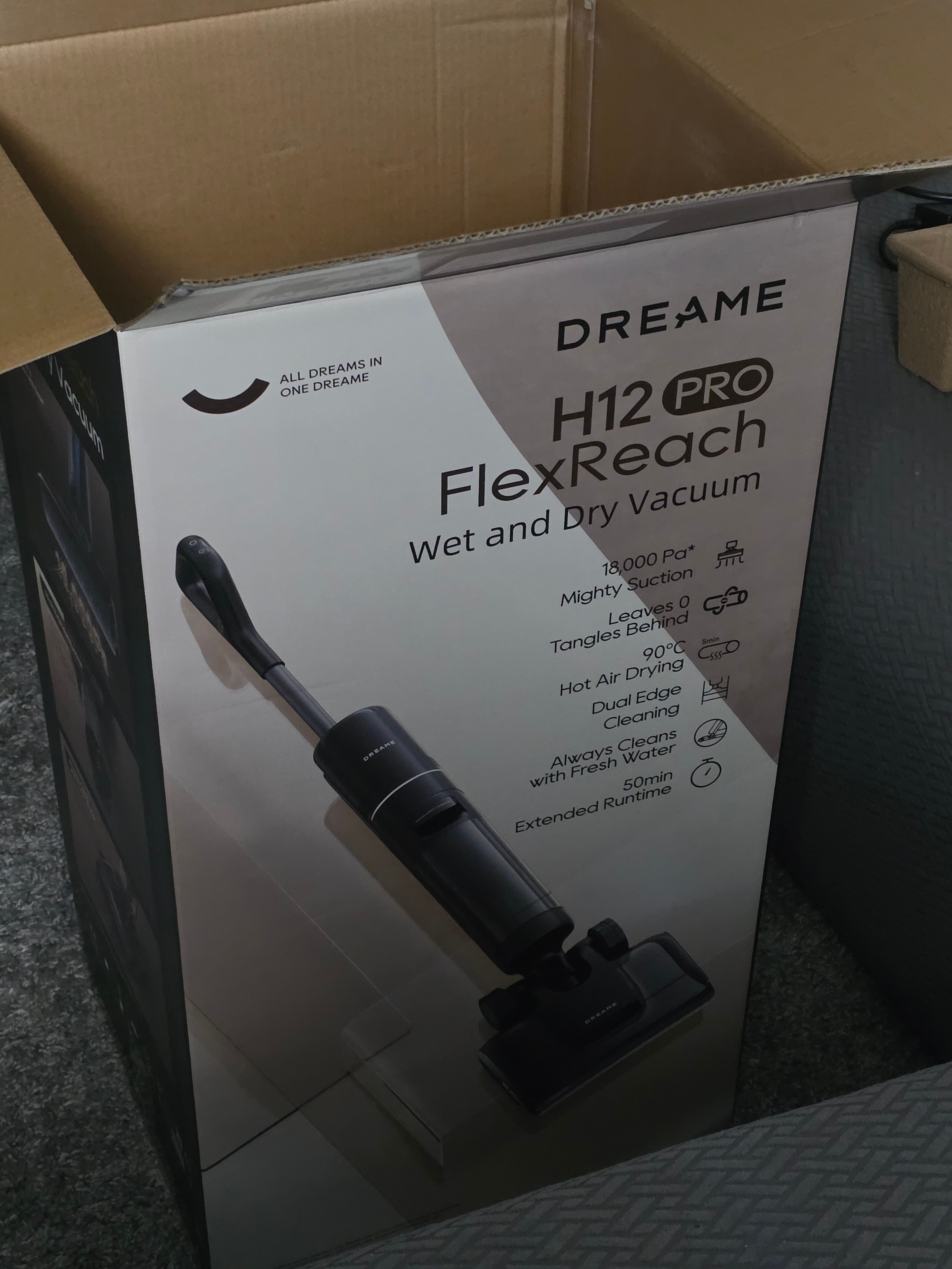 Aspirator vertical umed uscat Dreame H12 Pro FlexReach HHR44A, 18.000Pa, 400W, baterie 4000mAh, autonomie 50min, rezervor apa curata 800ml, apa murdara 700ml, auto-curatare, uscare cu aer cald, ecran LED, negru