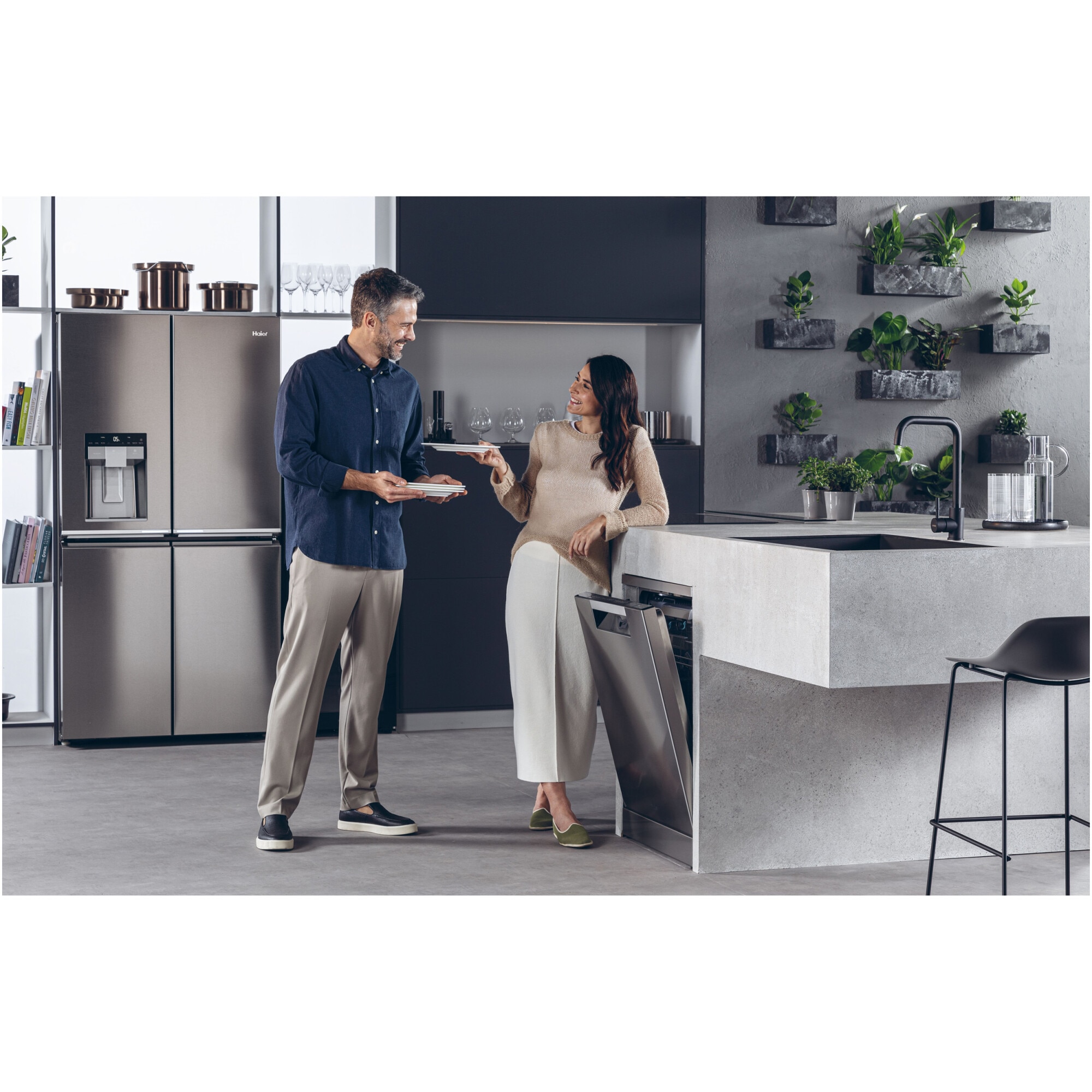 Masina de spalat vase incorporabila Haier XF 4A4M4PDX, 14 seturi, 10 programe, Motor Inverter, WiFi, Ultra Dry, Total water block, 60 cm