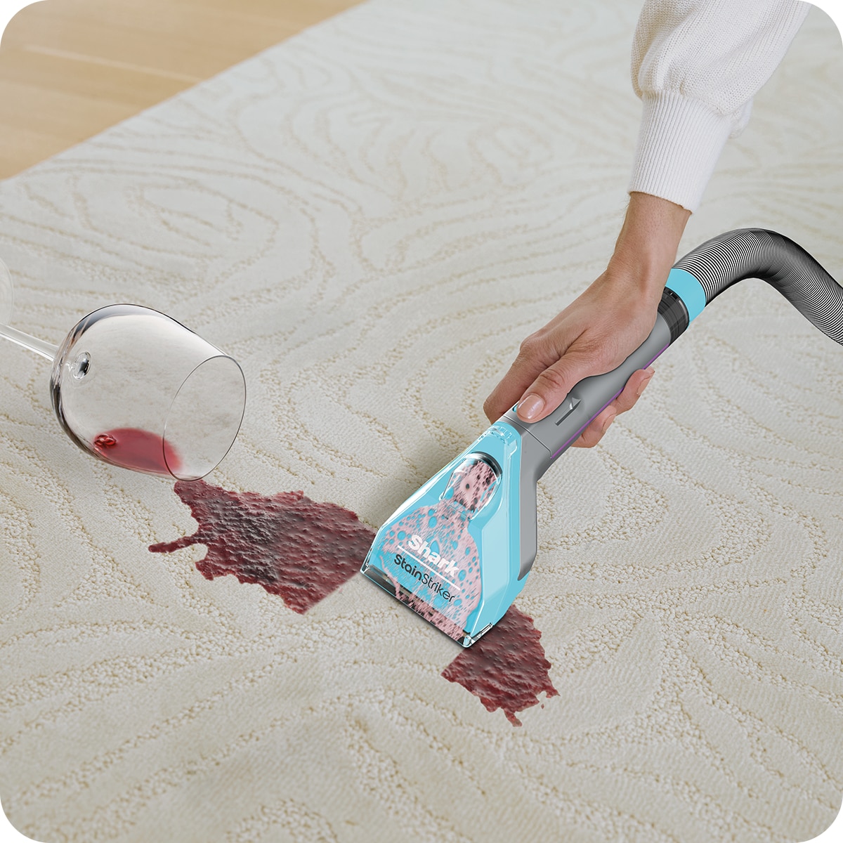 Aspirator cu spalare Shark StainStriker HairPro Pet PX250EUT, 450W, rezervor apa/detergent 1.2L, rezervor apa murdara 0.72L, 5 accesorii pete, 2 HairExtractor anti-incalcare par, solutii CarpetXpert & OXY Multiplier, Self-Clean, raza 5.7m, roz