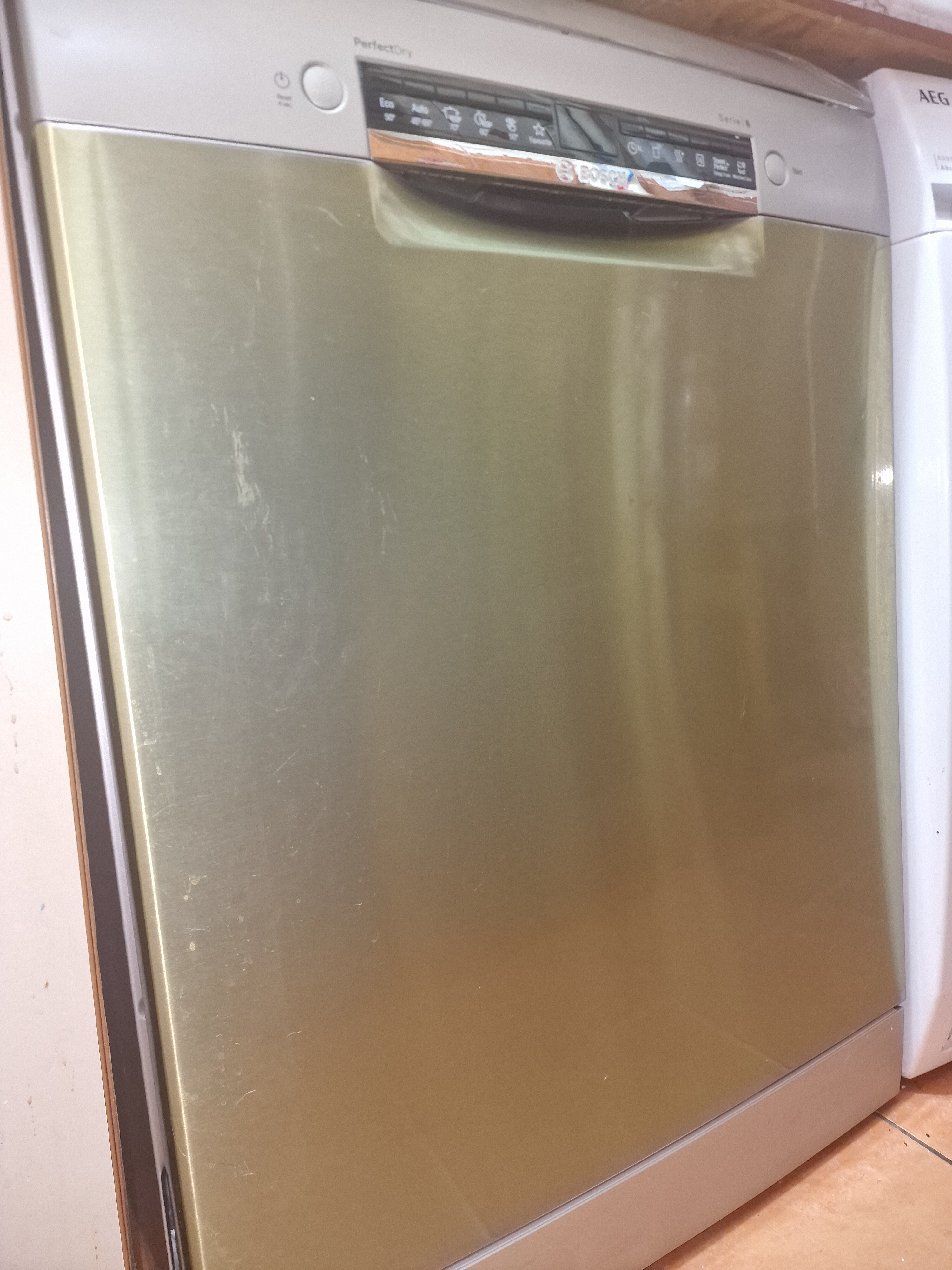 Masina de spalat vase Bosch SMS6TCI00E, 14 seturi, 6 programe, Clasa A, Home Connect, Tab-count, ExtraDry, Zeolith, Silence Plus, 60 cm, Inox anti-amprenta