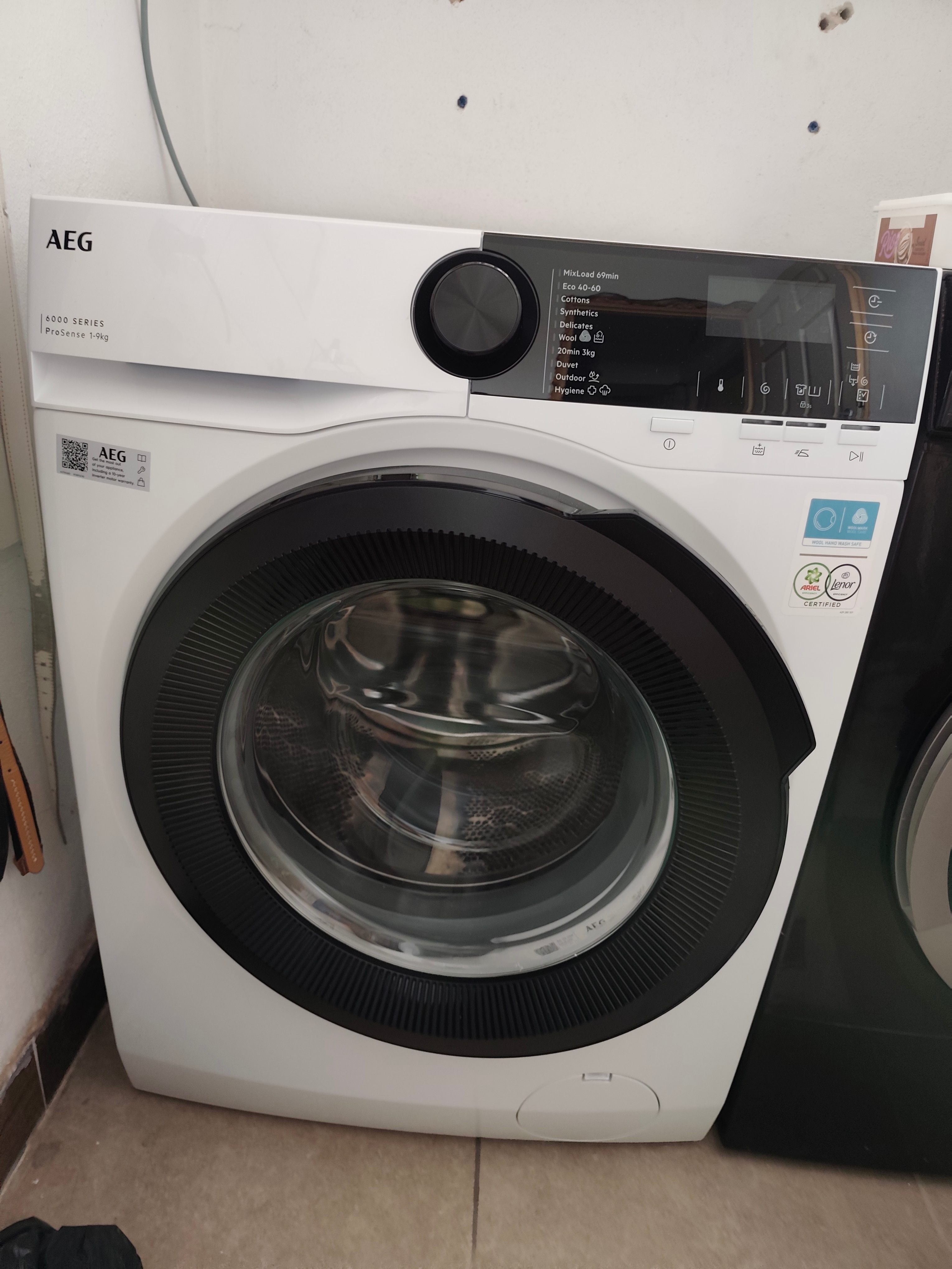 Masina de spalat rufe AEG SERIA 6000 LFR62944BE, 9 kg, 1400 rpm, Clasa A, ProSense, Motor Inverter, Display LED, Alb