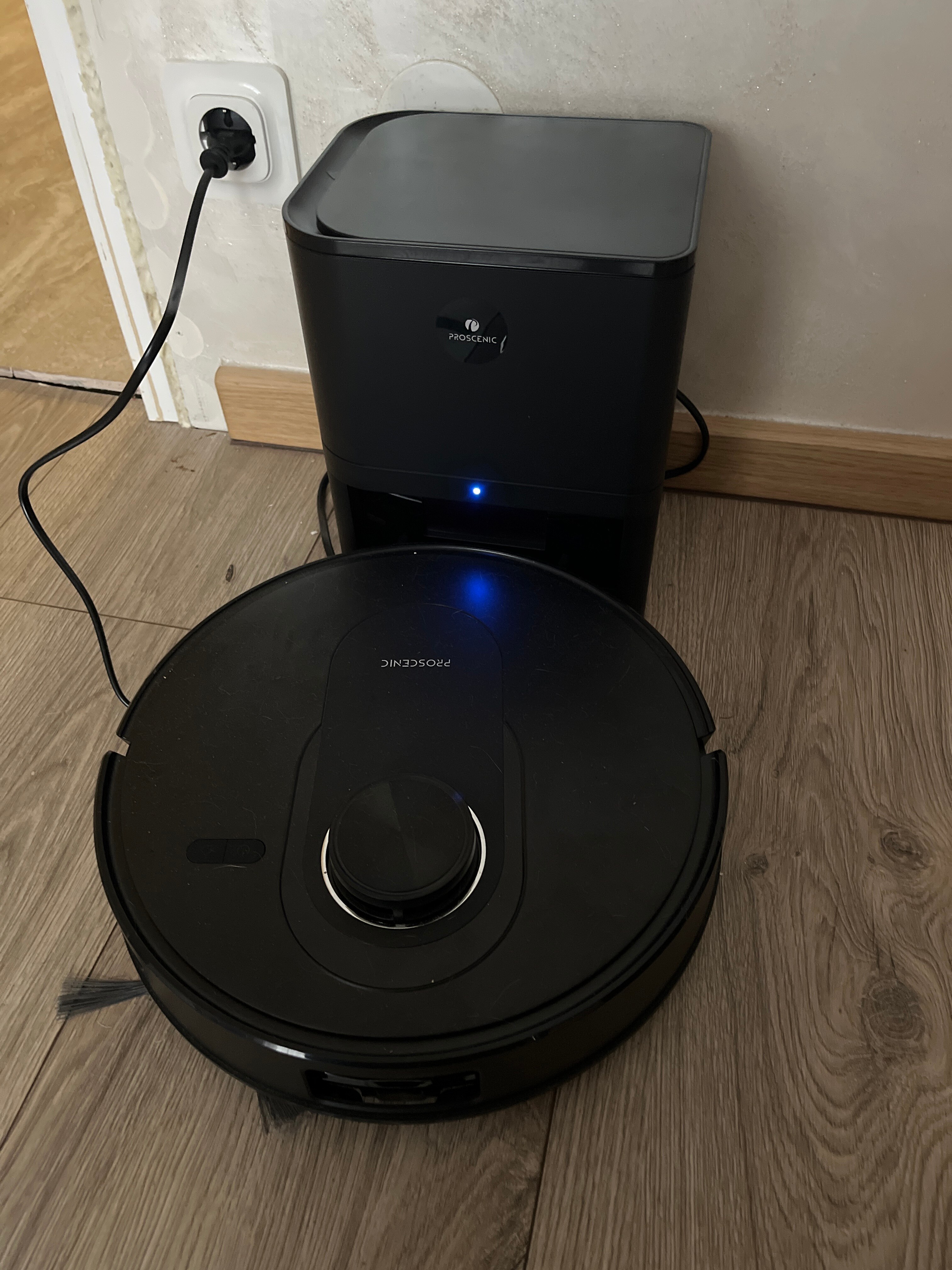 Aspirator robot Proscenic Q10 cu mop, 8000Pa, Robot de aspirare, Google Home, Siri sau IFTTT, navigare LiDAR 360°, statie de auto-golire