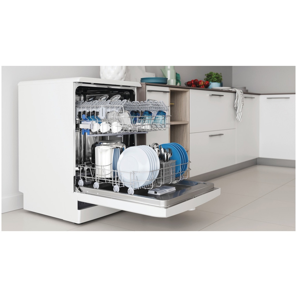 Masina de spalat vase Indesit D2F HK26, 14 seturi, 6 programe, Clasa E, 60 cm, Alb