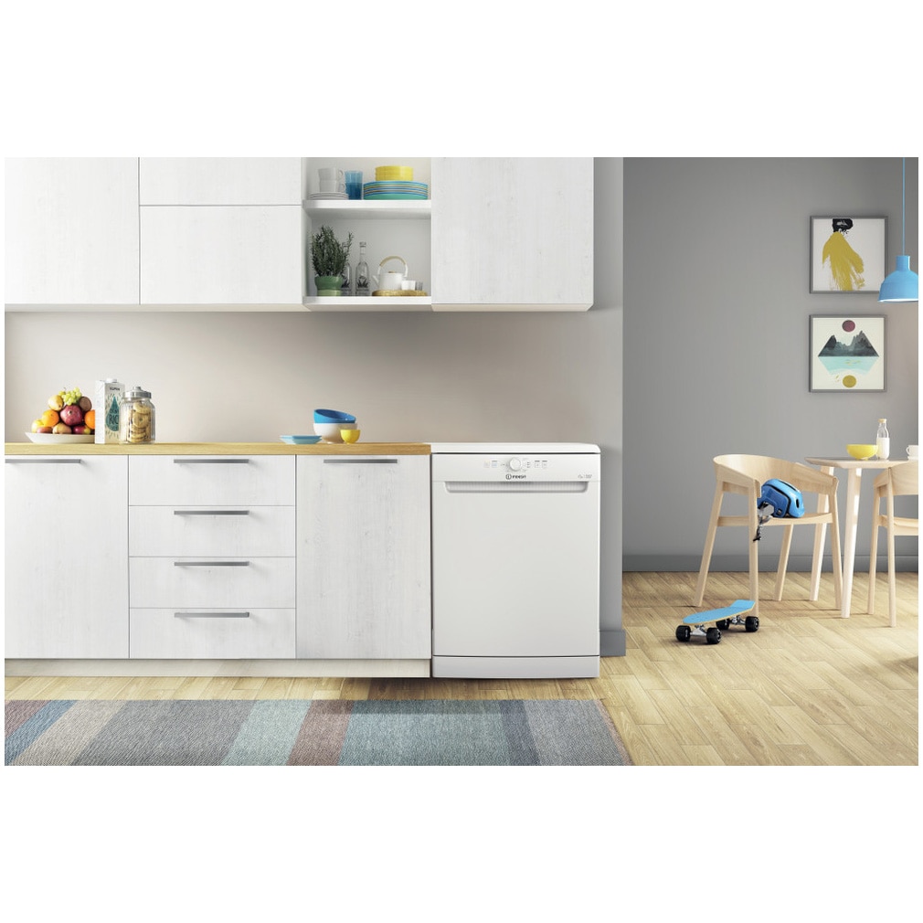 Masina de spalat vase Indesit D2F HK26, 14 seturi, 6 programe, Clasa E, 60 cm, Alb