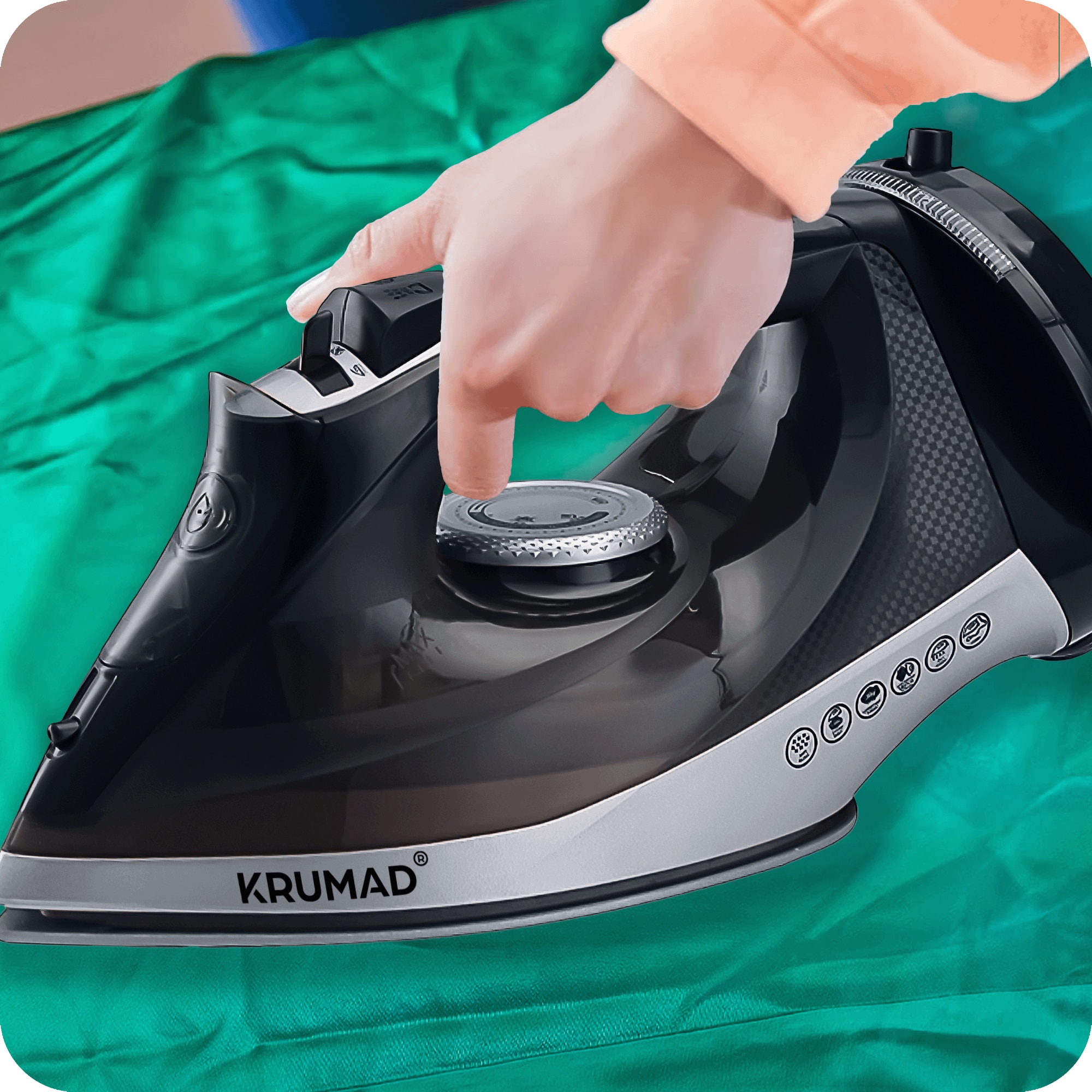 KRUMAD Fier de calcat cu aburi 2600W, fara fir & cu fir – talpa ceramica cu 34 orificii, rezervor 330 ml, functie spray, anti-calcar, autocuratare, incalzire rapida