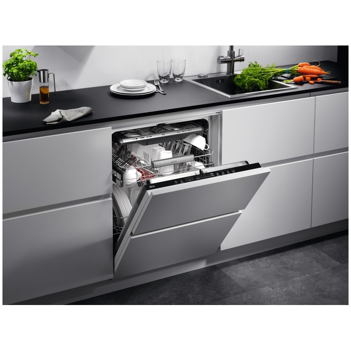 Masina de Spalat Vase Incorporabila AEG FSE83847P, AirDry, 14 seturi, 7 programe, 60 cm, Clasa D, Panou Comanda Negru