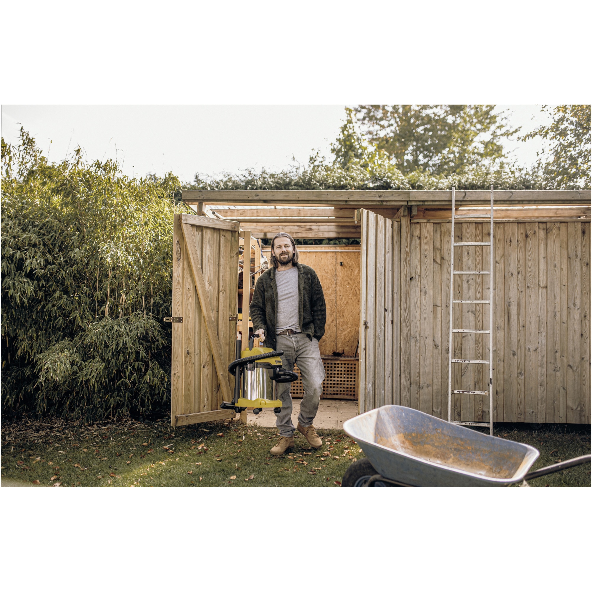 Aspirator umed-uscat Karcher WD 3 S V-17/4/20, 1000 W, recipient din otel inoxidabil 17 l, furtun 2 m, functie de suflare, filtru cartus, 5 saci de filtrare, 1.628-152.0, Galben/Negru/Metal