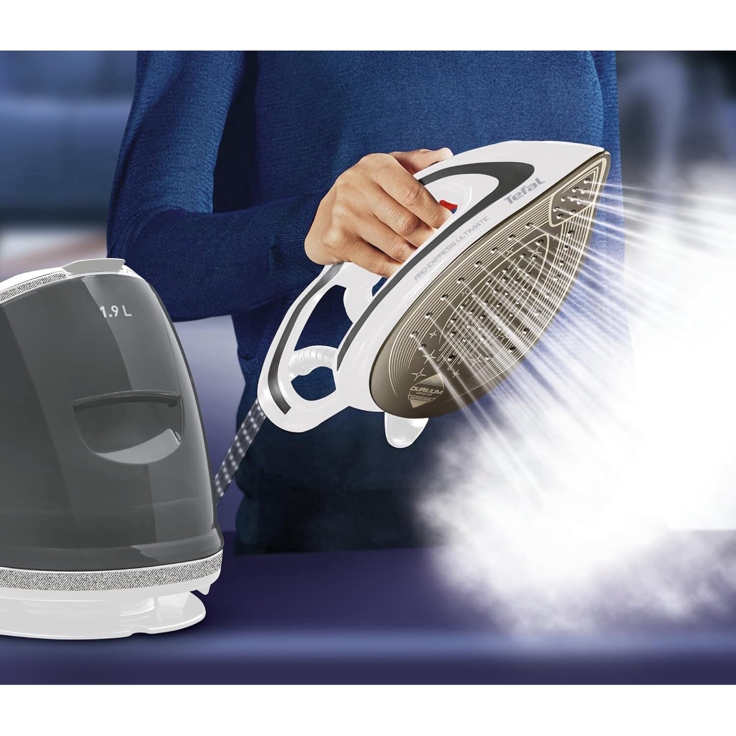 Statie de calcat Tefal Pro Express Ultimate GV9567, 2600W, 7.7 bari, jet de abur 500 g/min, alb/negru