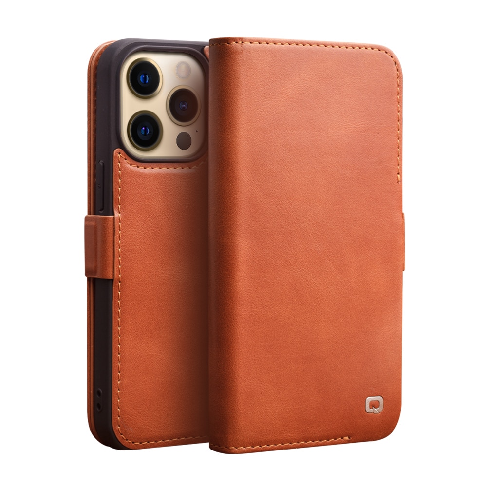 Husa slim pentru iPhone 14 Pro, Qialino, din piele naturala, inchidere magnetica, stand, cu buzunar interior, protectie 360, culoare Maro tabac