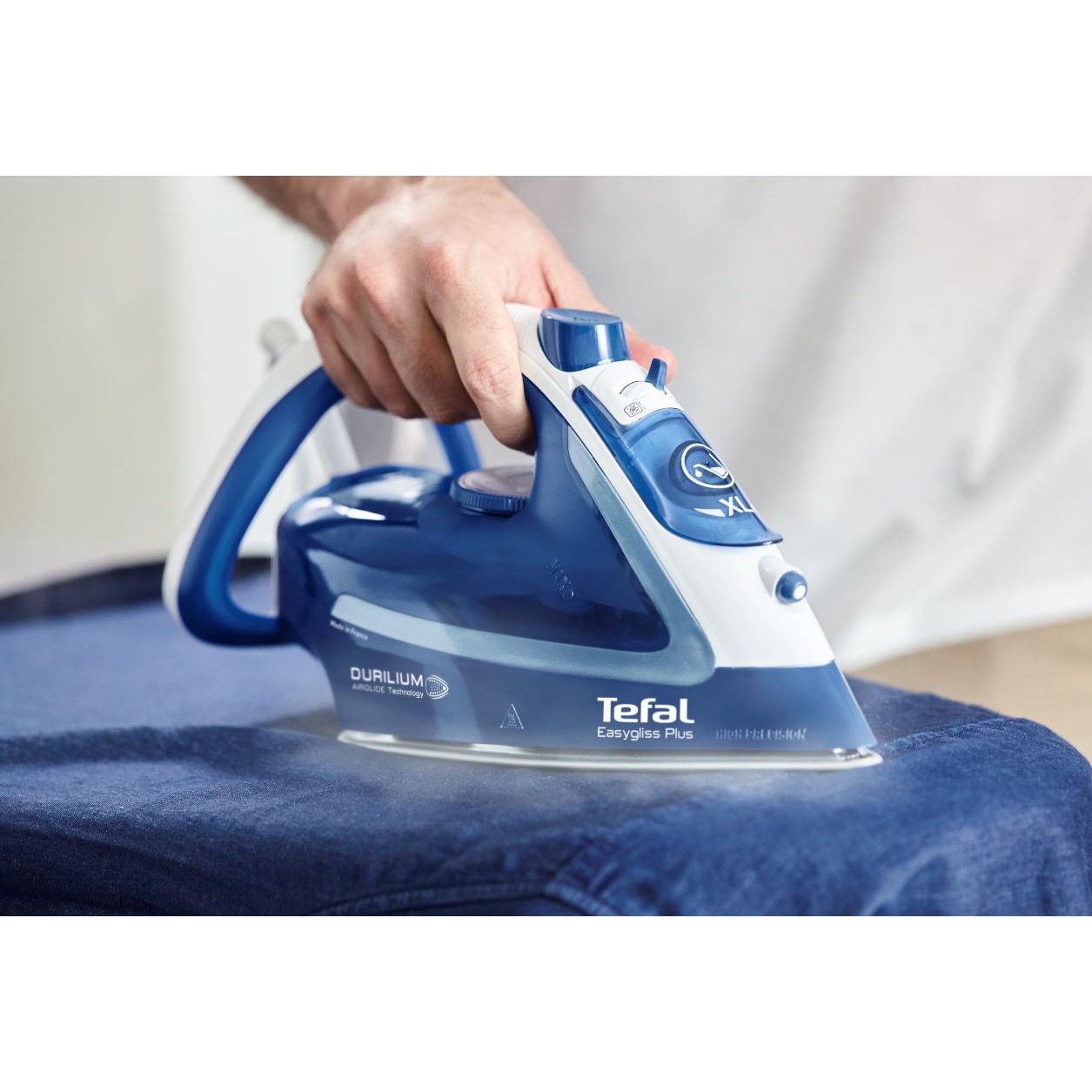 Fier de calcat Tefal EasyGliss Plus FV5735E0, 2500 W, talpa inox, 0.27 litri, 220 g/min, abur vertical, sistem anti-calcar, sistem anti-picurare, oprire automata, alb cu albastru