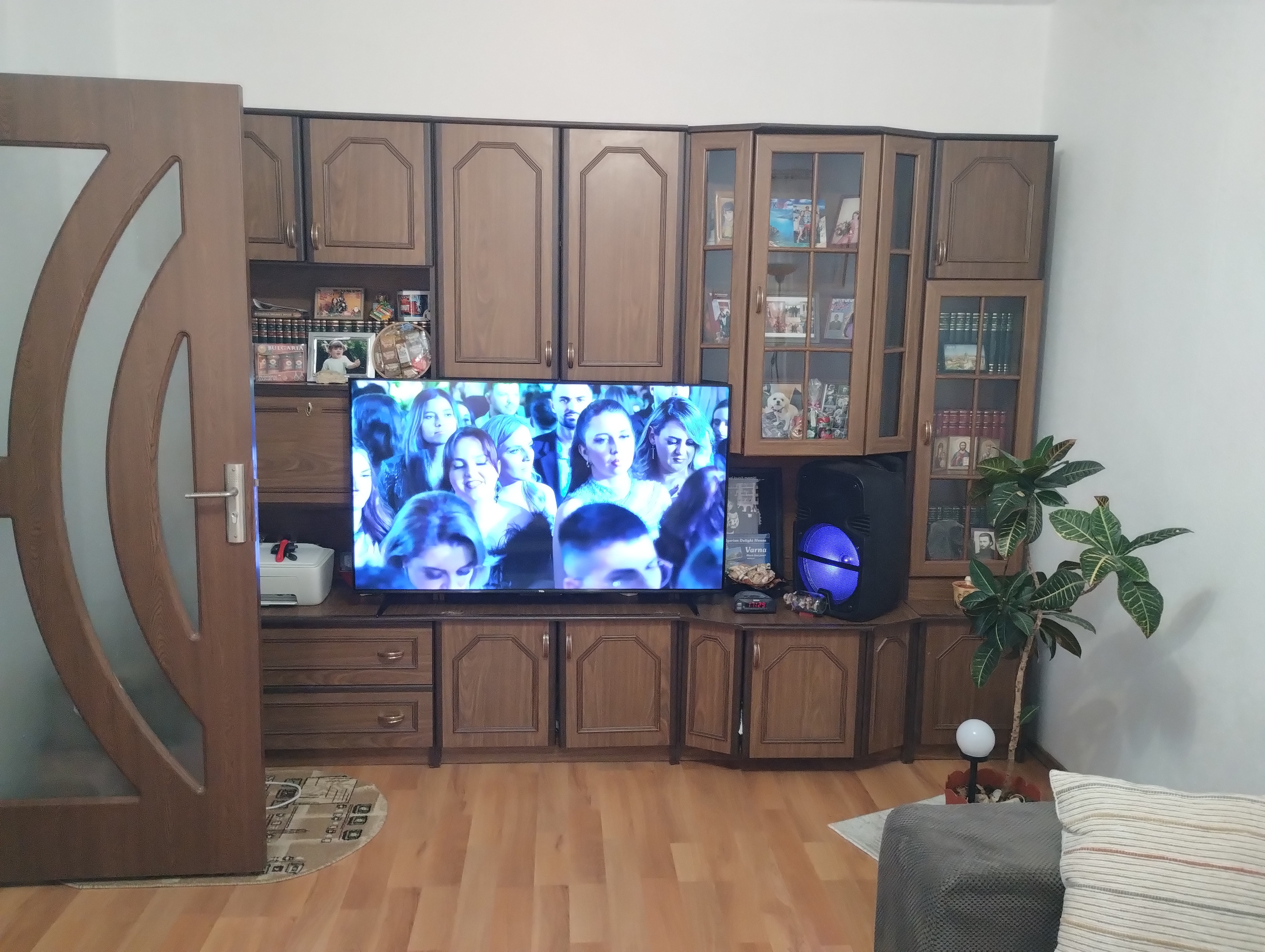 Televizor inteligent LED, TCL, 43V6B 43'', 4K UHD HDR Dolby Audio